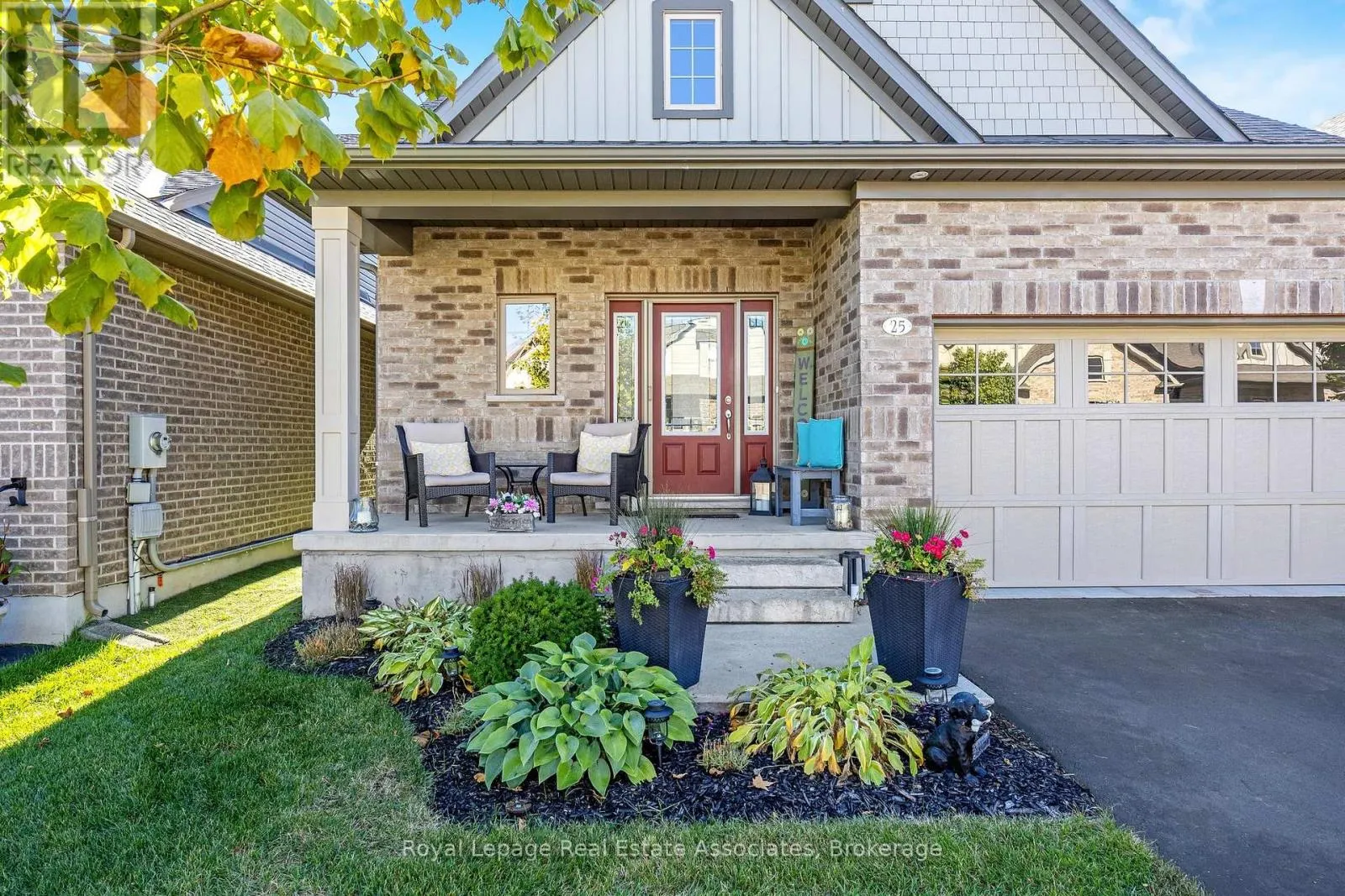 25 CHESTNUT DRIVE