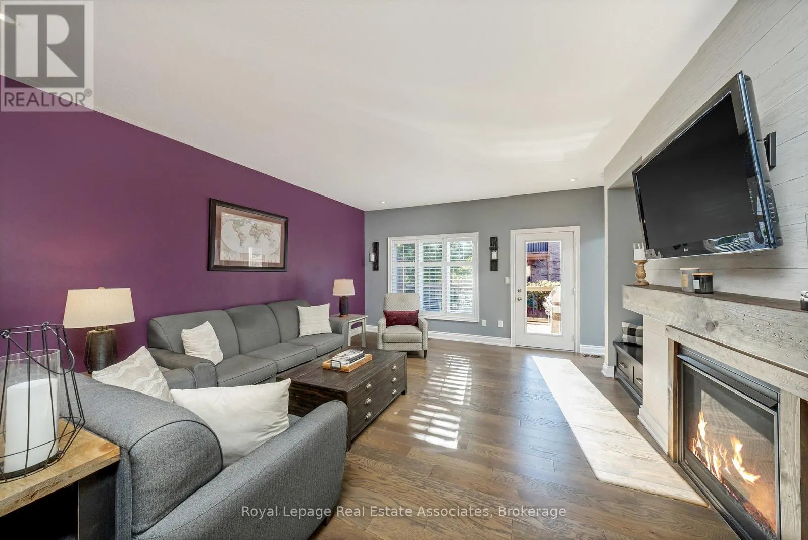 25 CHESTNUT DRIVE