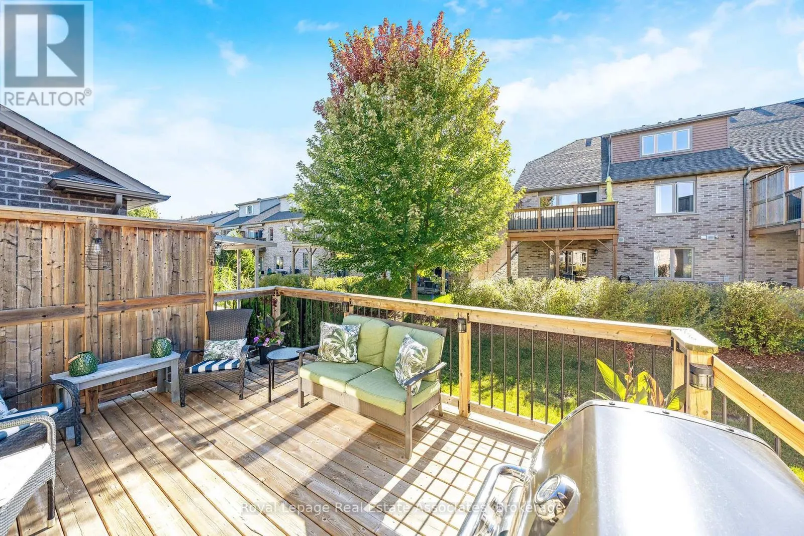 25 CHESTNUT DRIVE