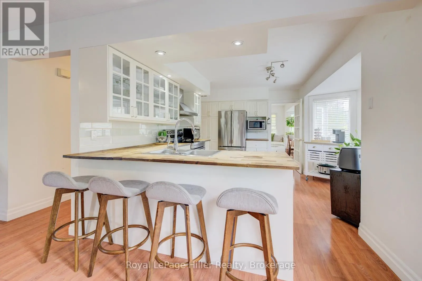 34 EAGLE DRIVE