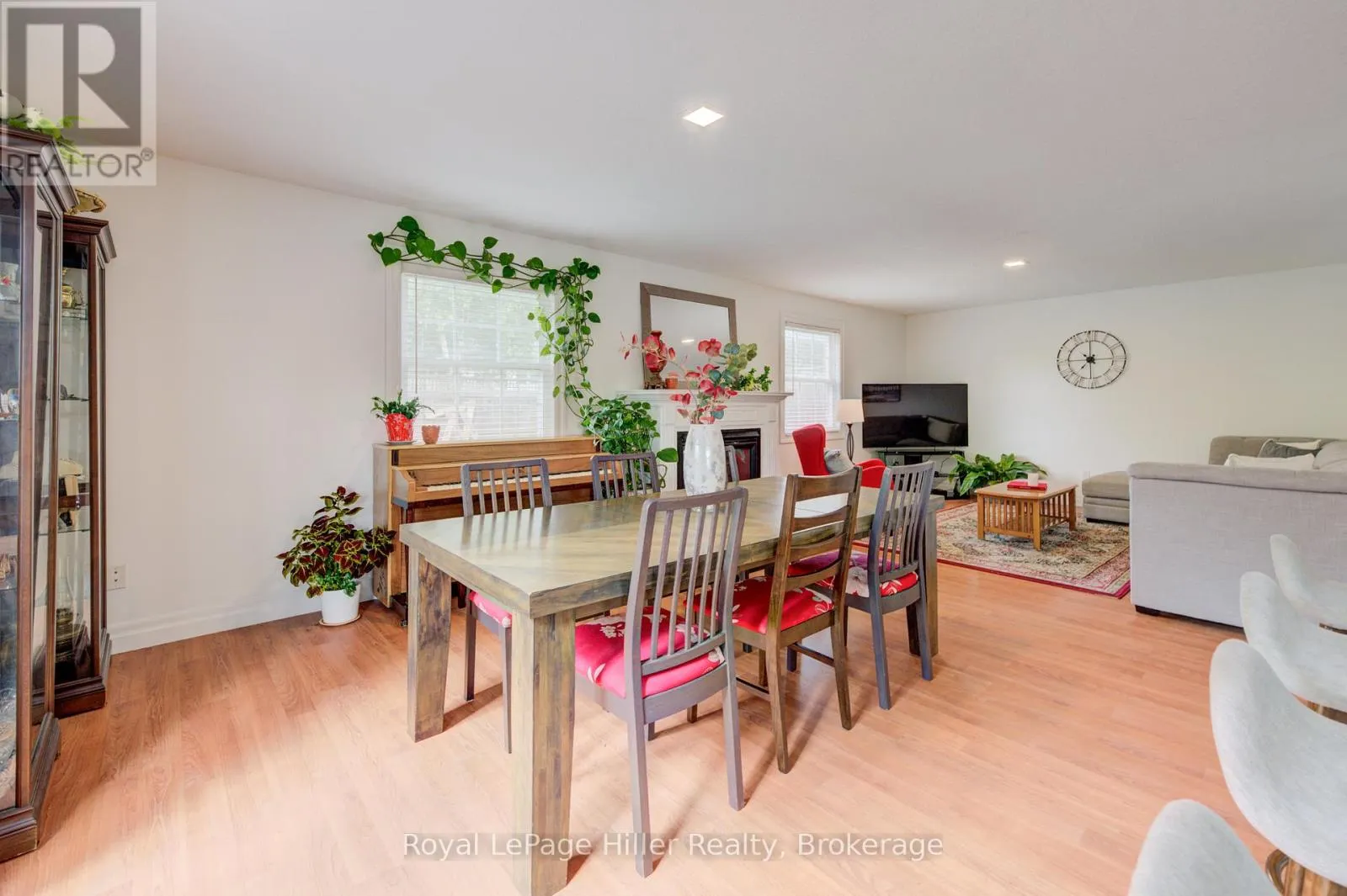 34 EAGLE DRIVE