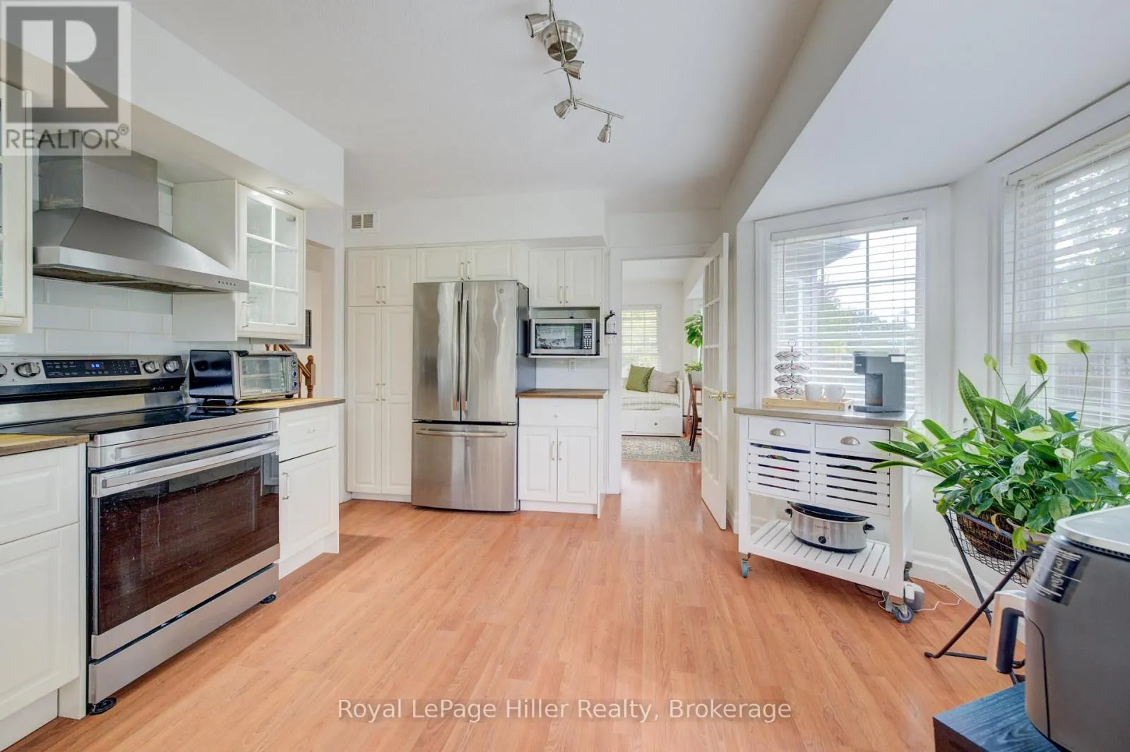 34 EAGLE DRIVE