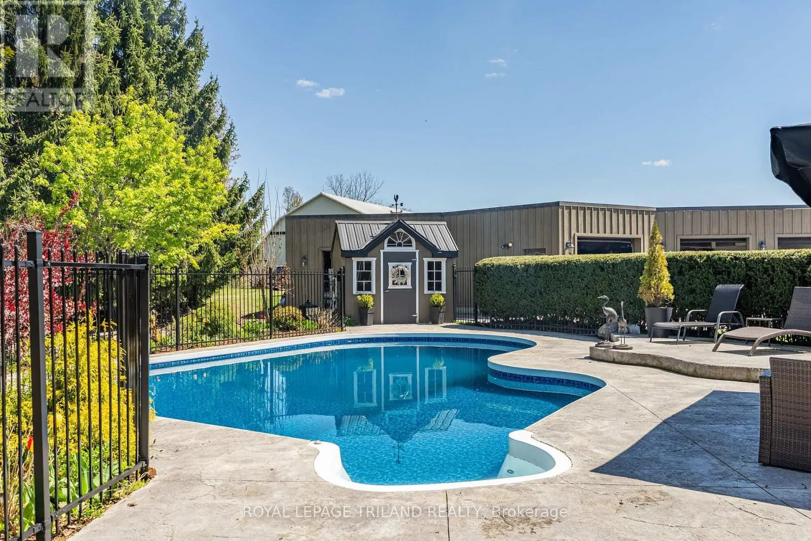 6058 STONE CHURCH ROAD