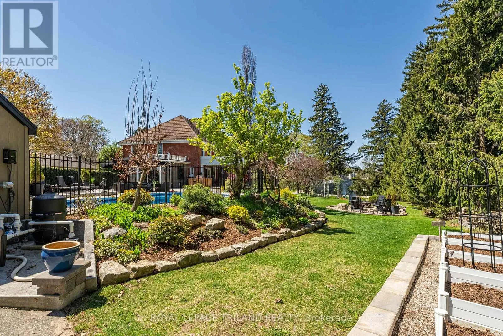 6058 STONE CHURCH ROAD