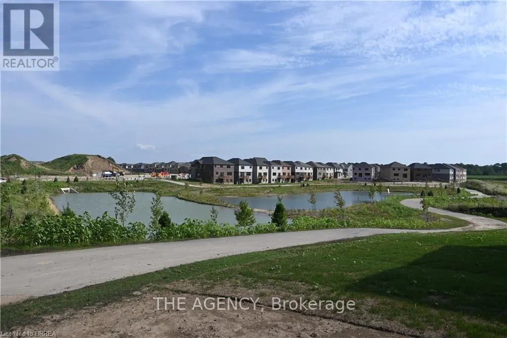 1 BEE CRESCENT