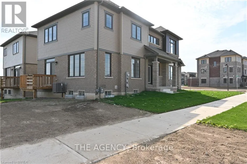 1 BEE CRESCENT