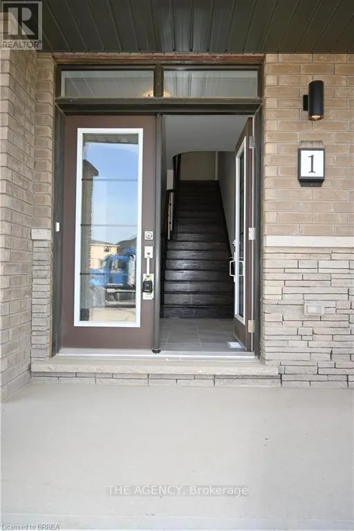 1 BEE CRESCENT