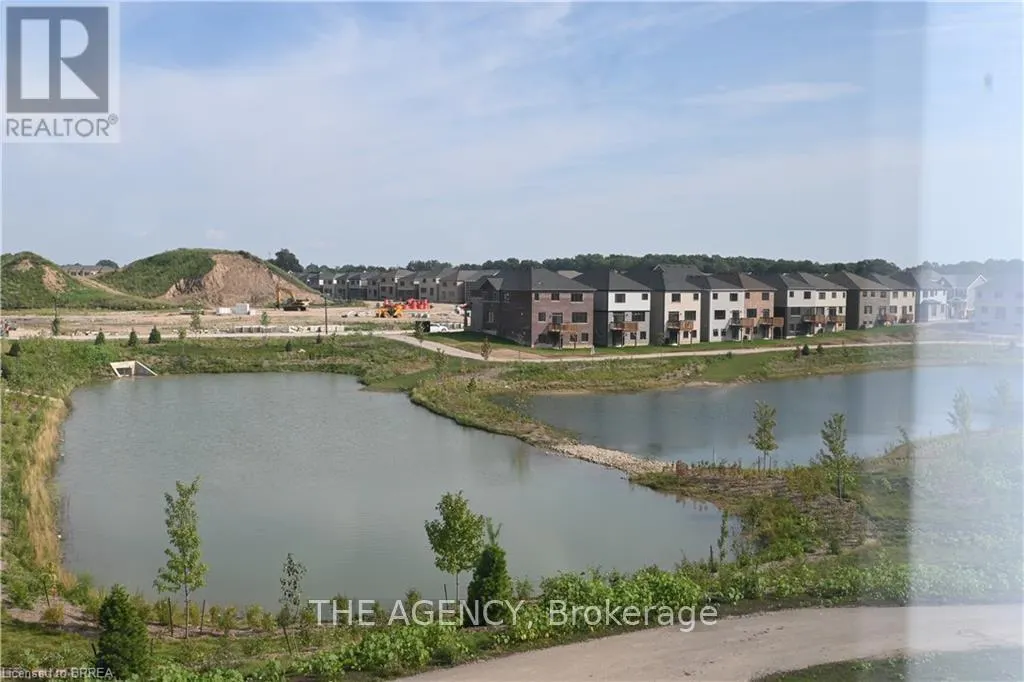 1 BEE CRESCENT