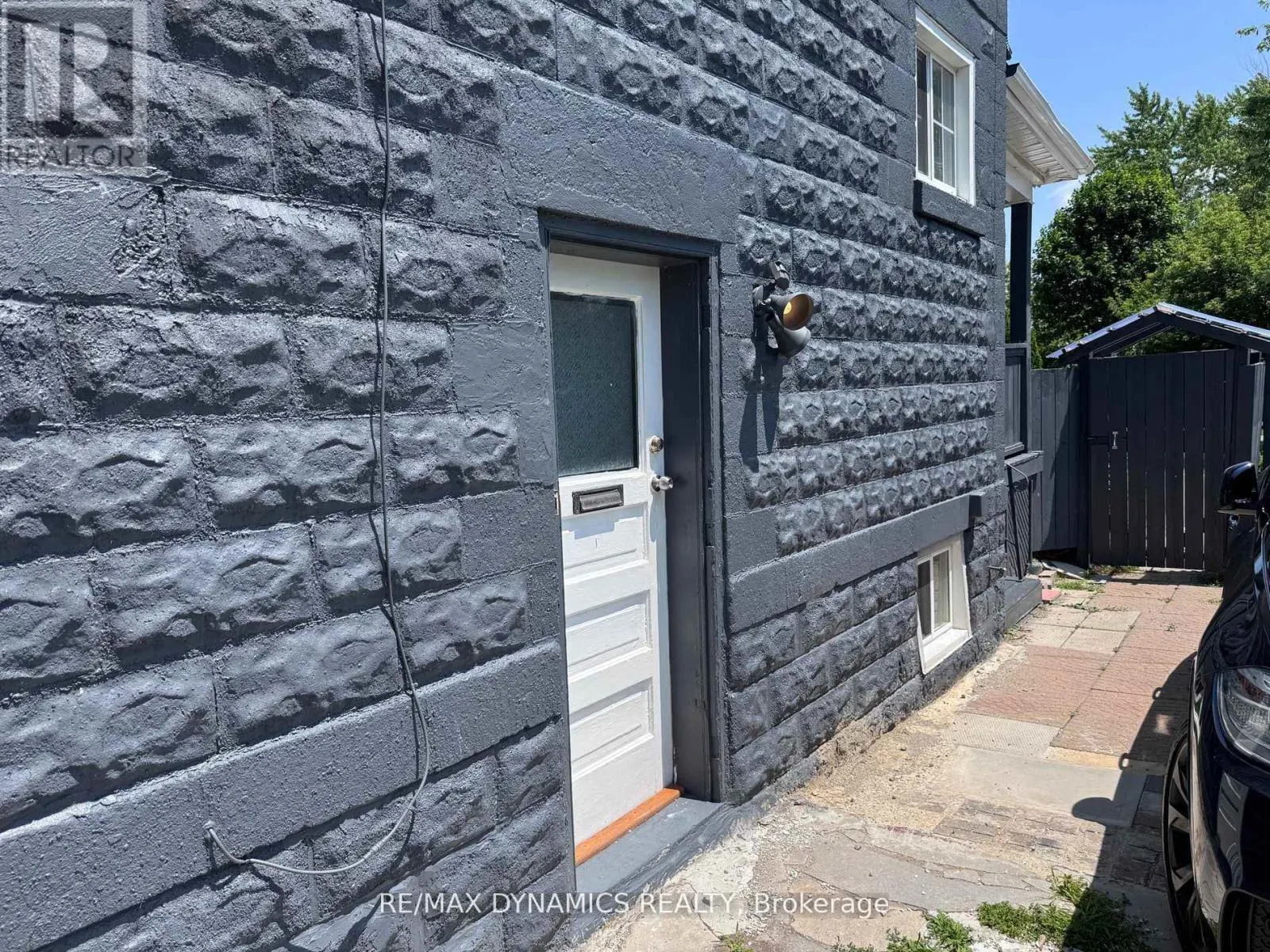 5463 PALMER AVENUE