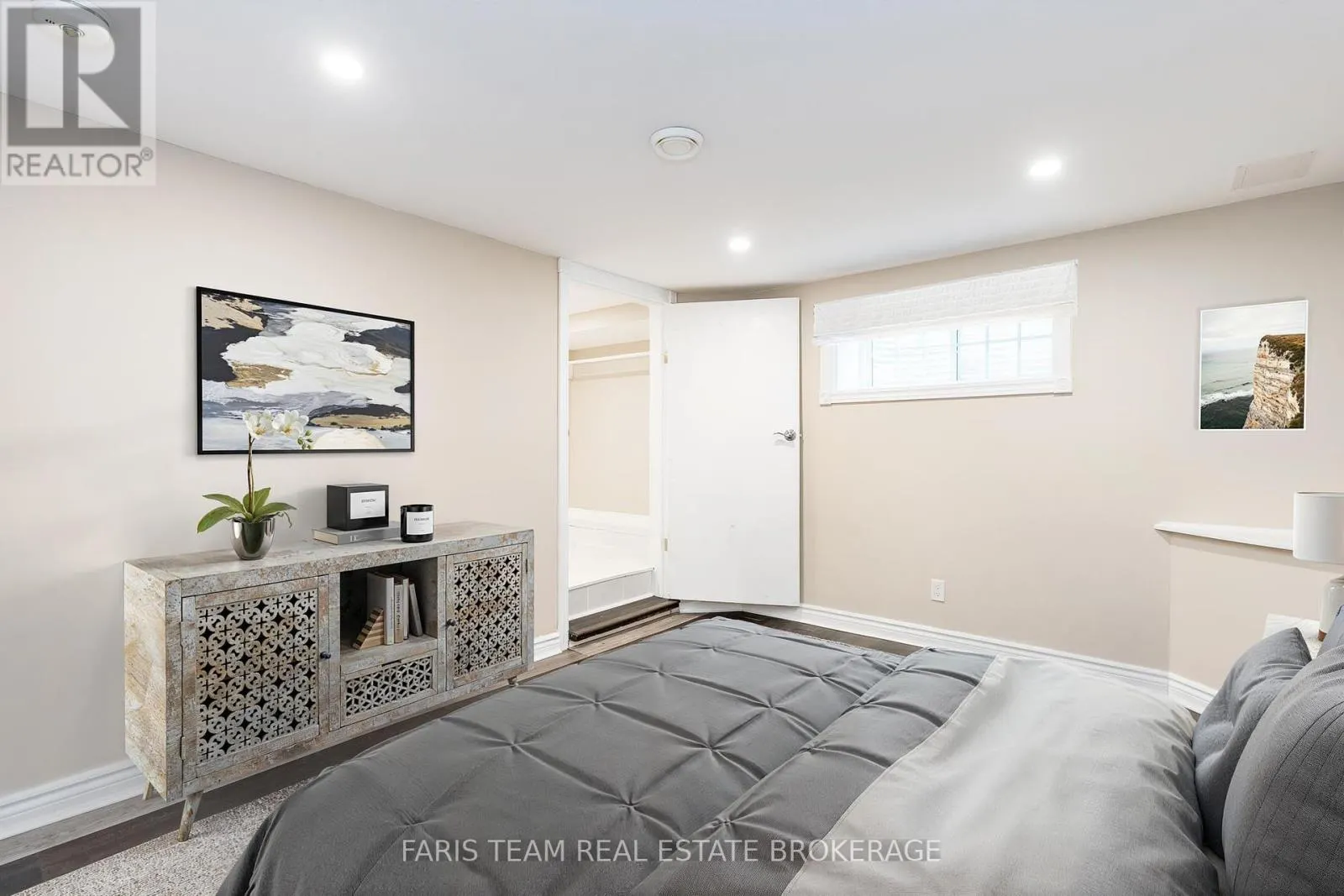 15 LANKIN AVENUE