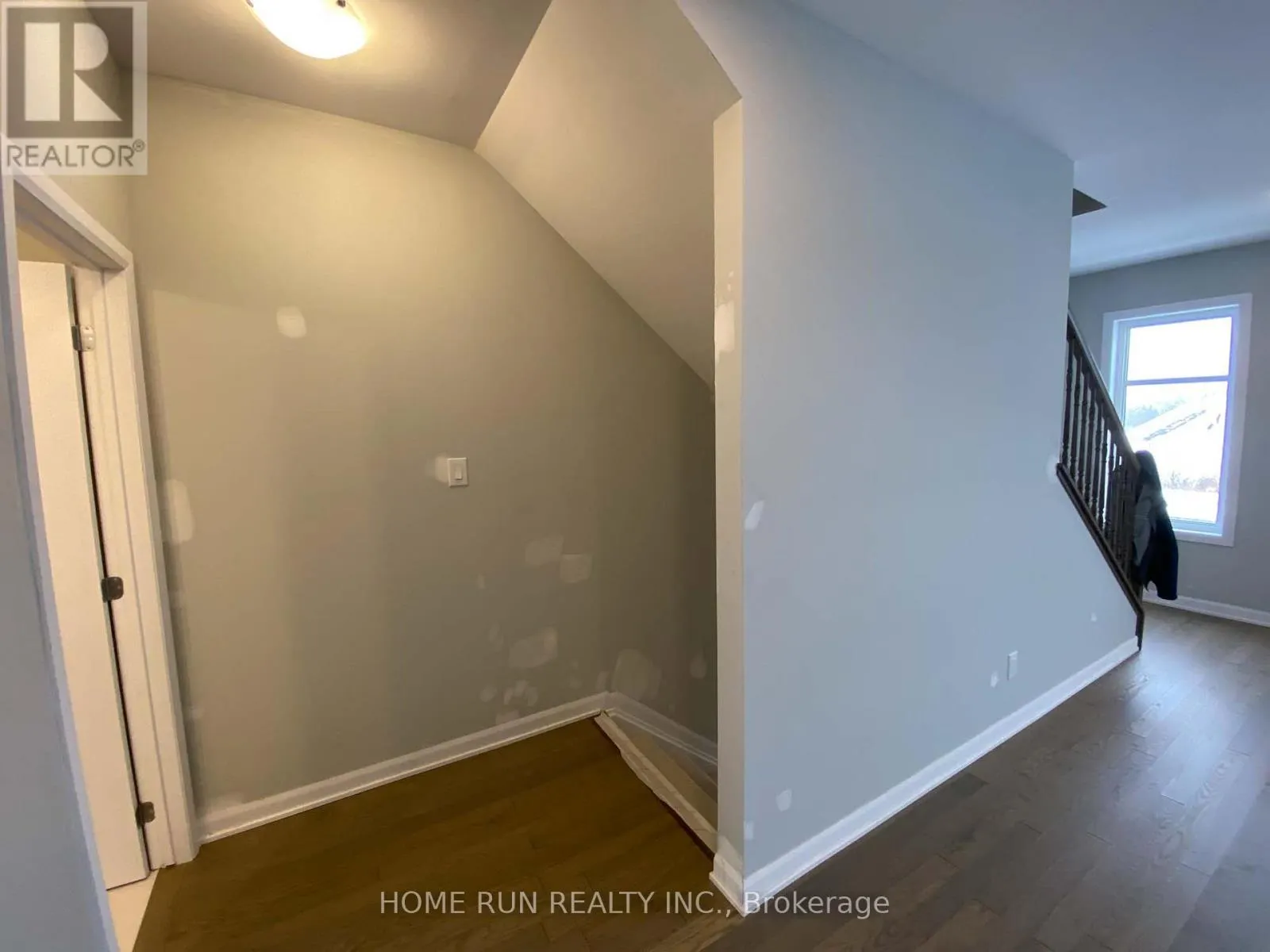 1091 SPEEDVALE COURT