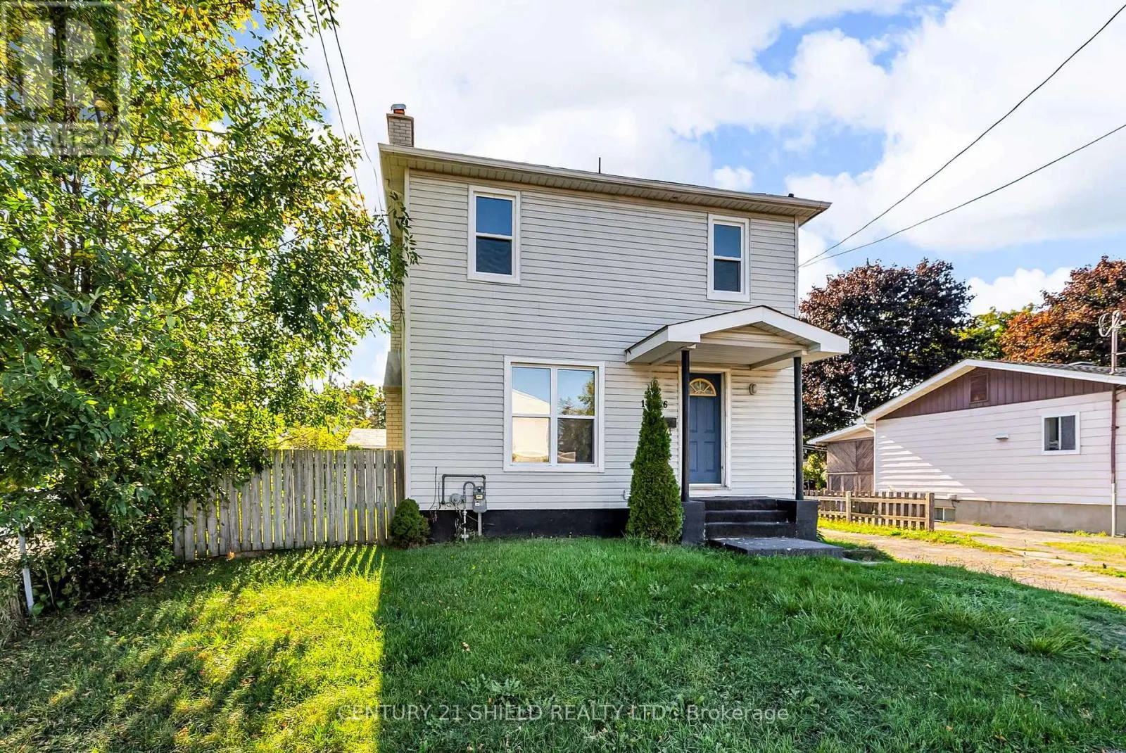 1606 PITT STREET