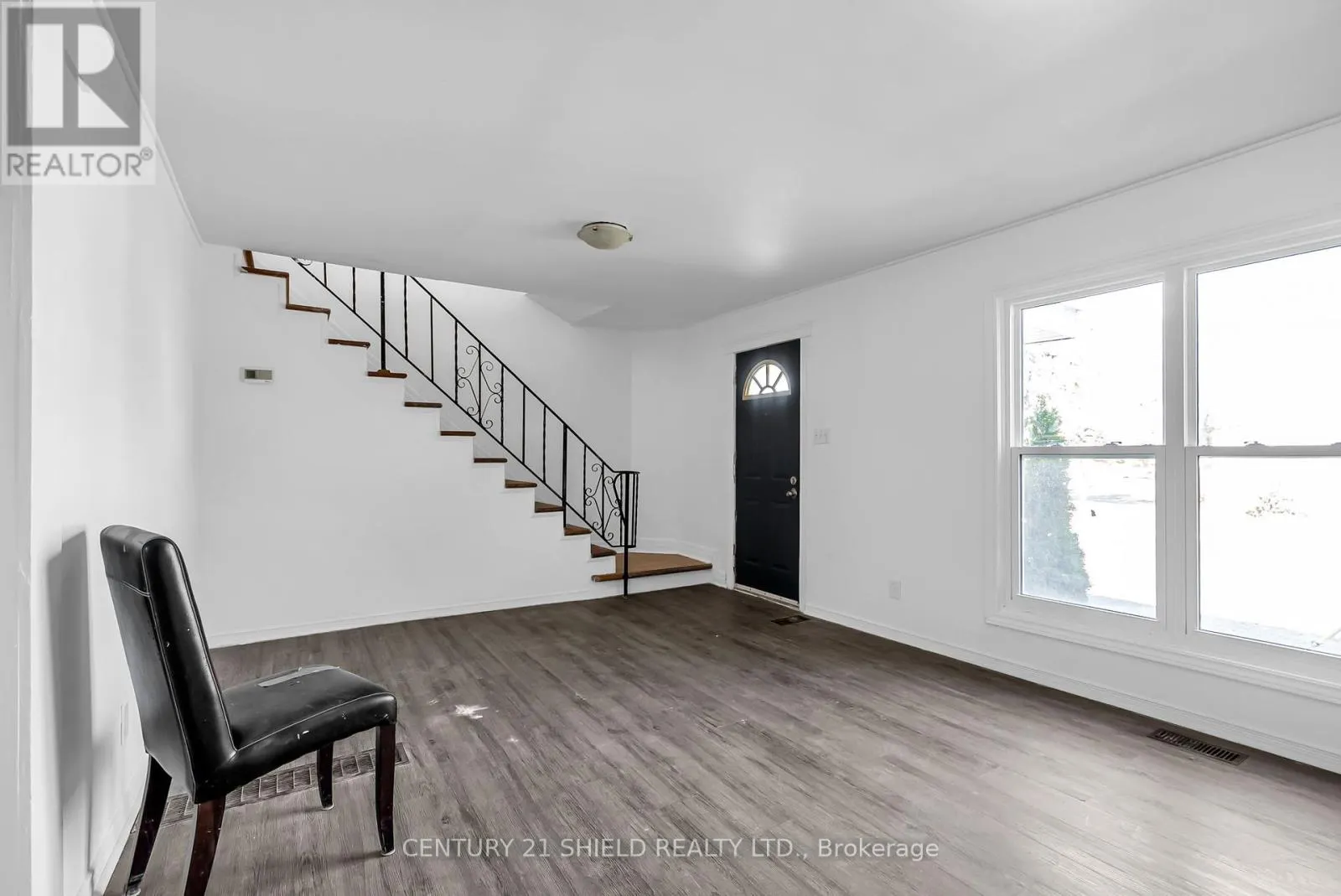 1606 PITT STREET