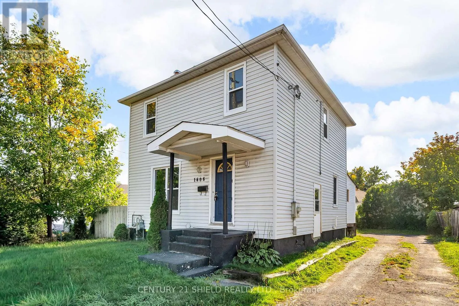 1606 PITT STREET