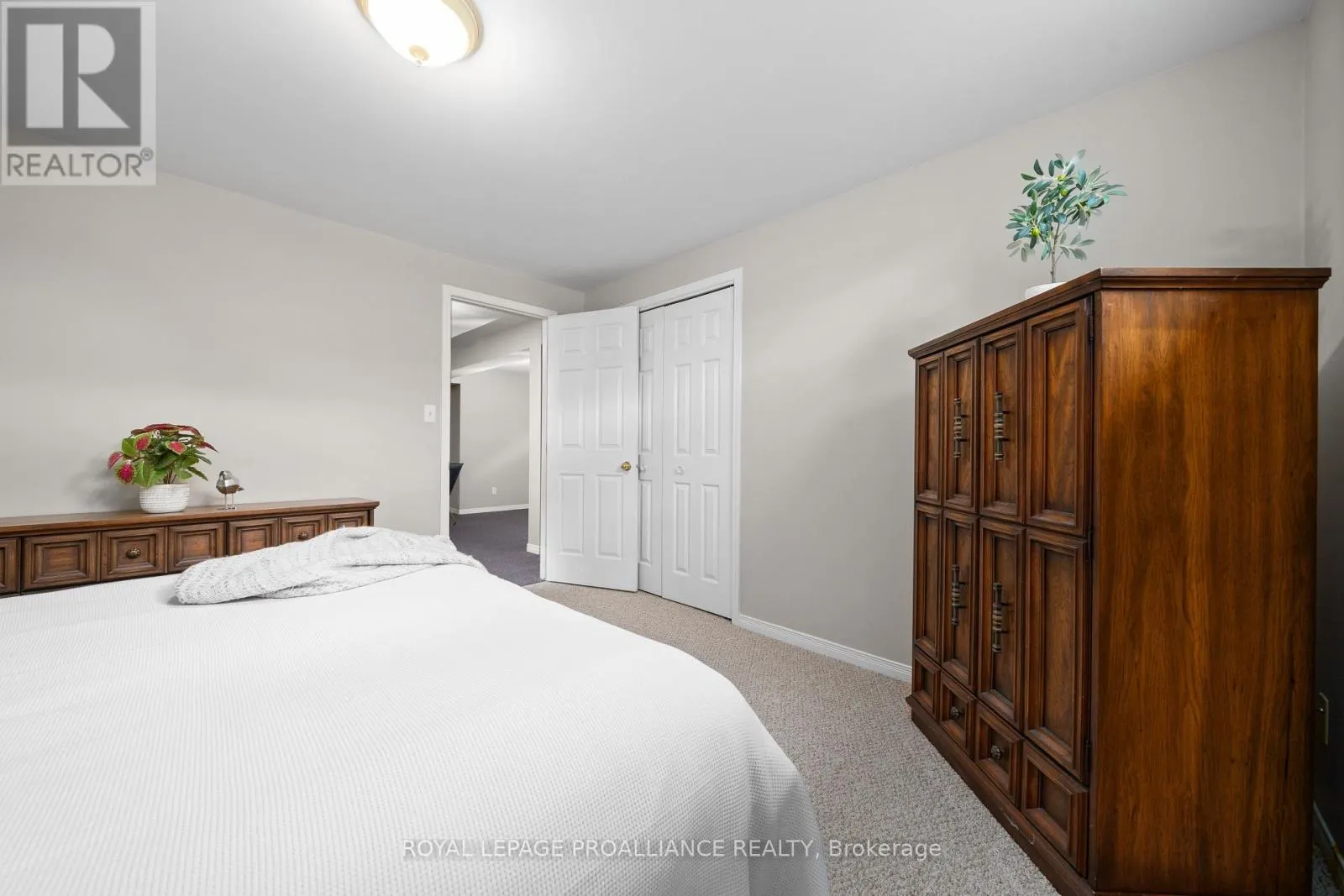 36 OAK RIDGE BOULEVARD