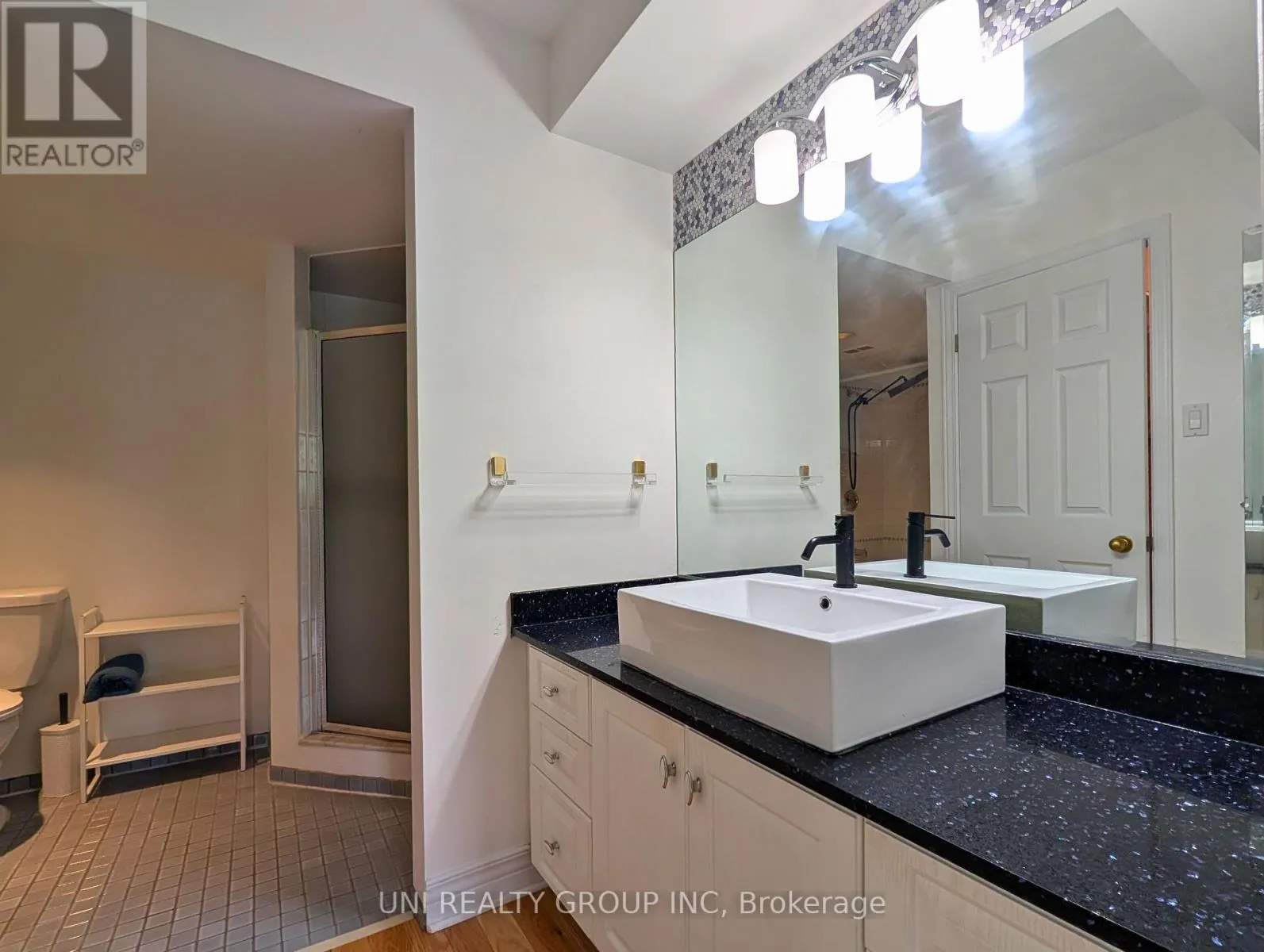 109 - 959 NORTH RIVER ROAD