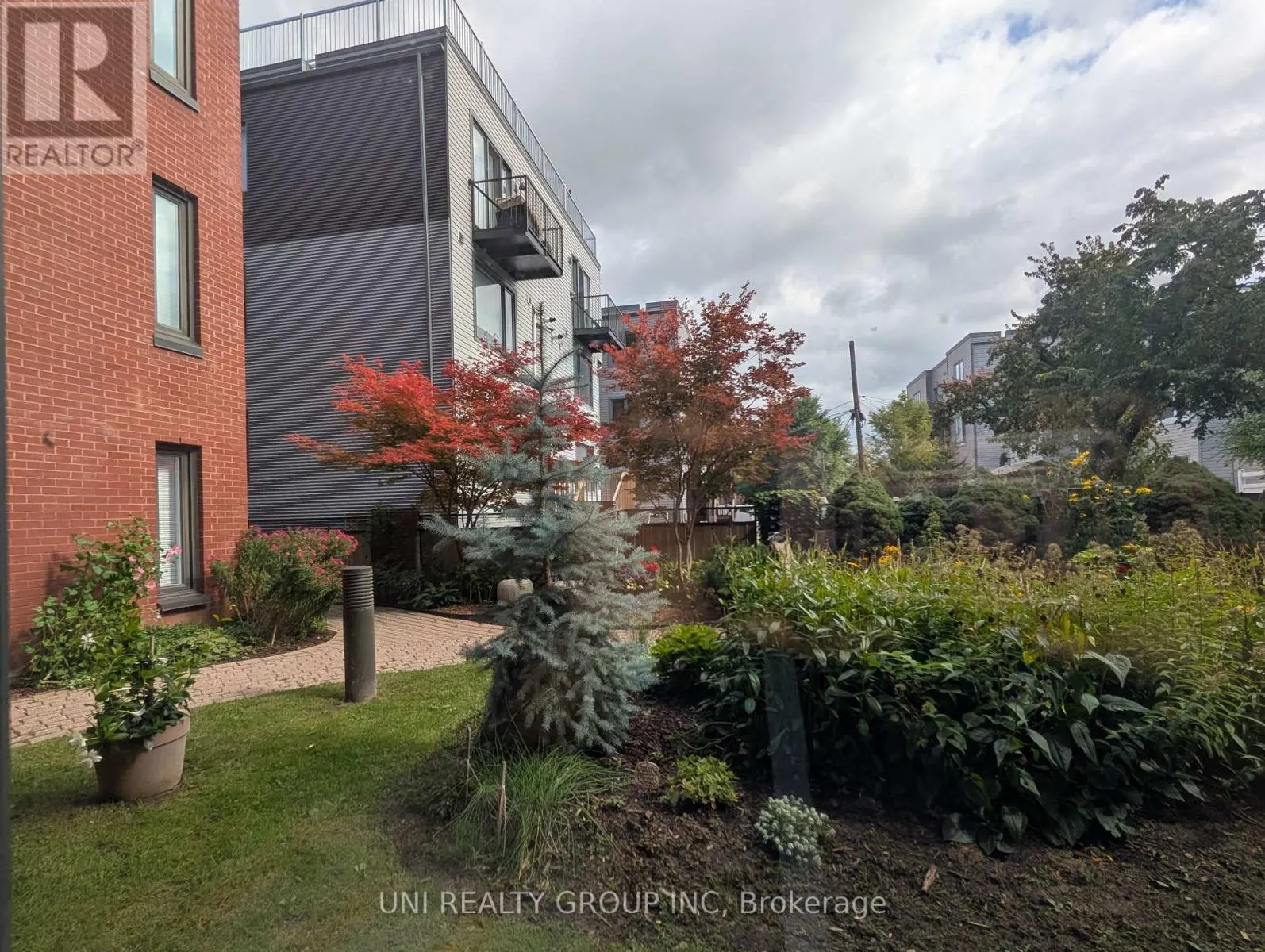 109 - 959 NORTH RIVER ROAD