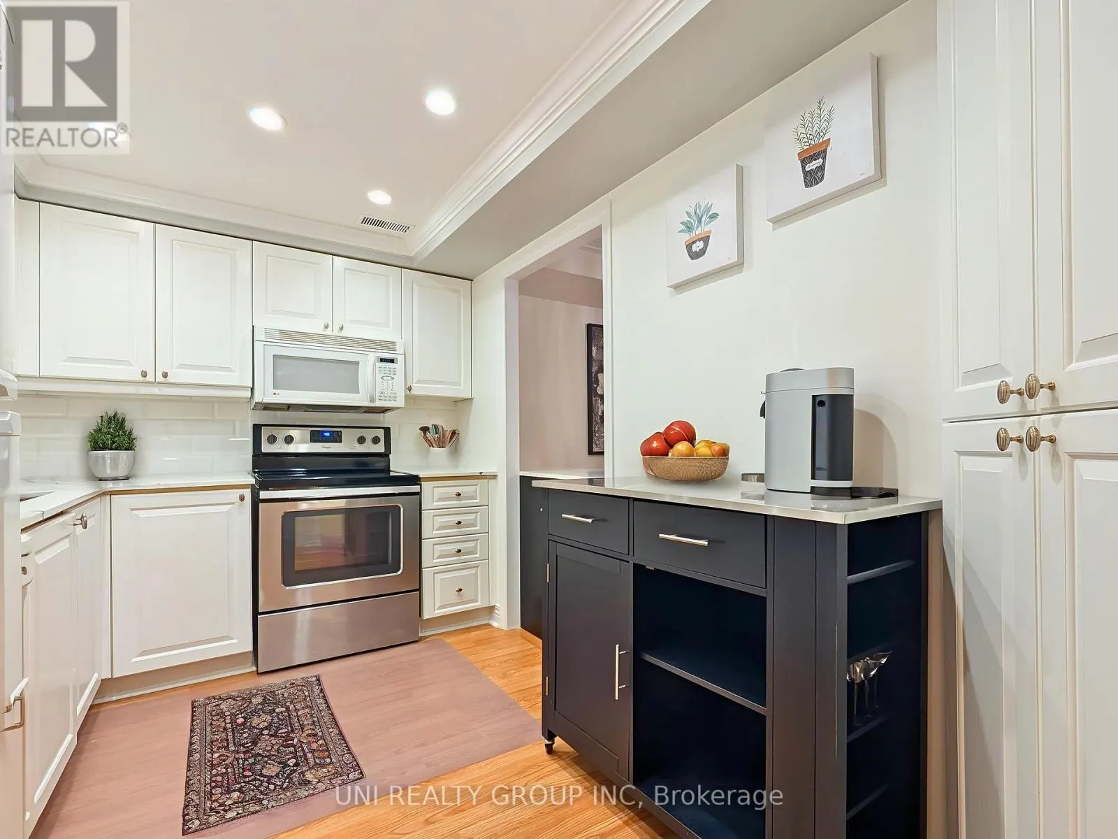 109 - 959 NORTH RIVER ROAD