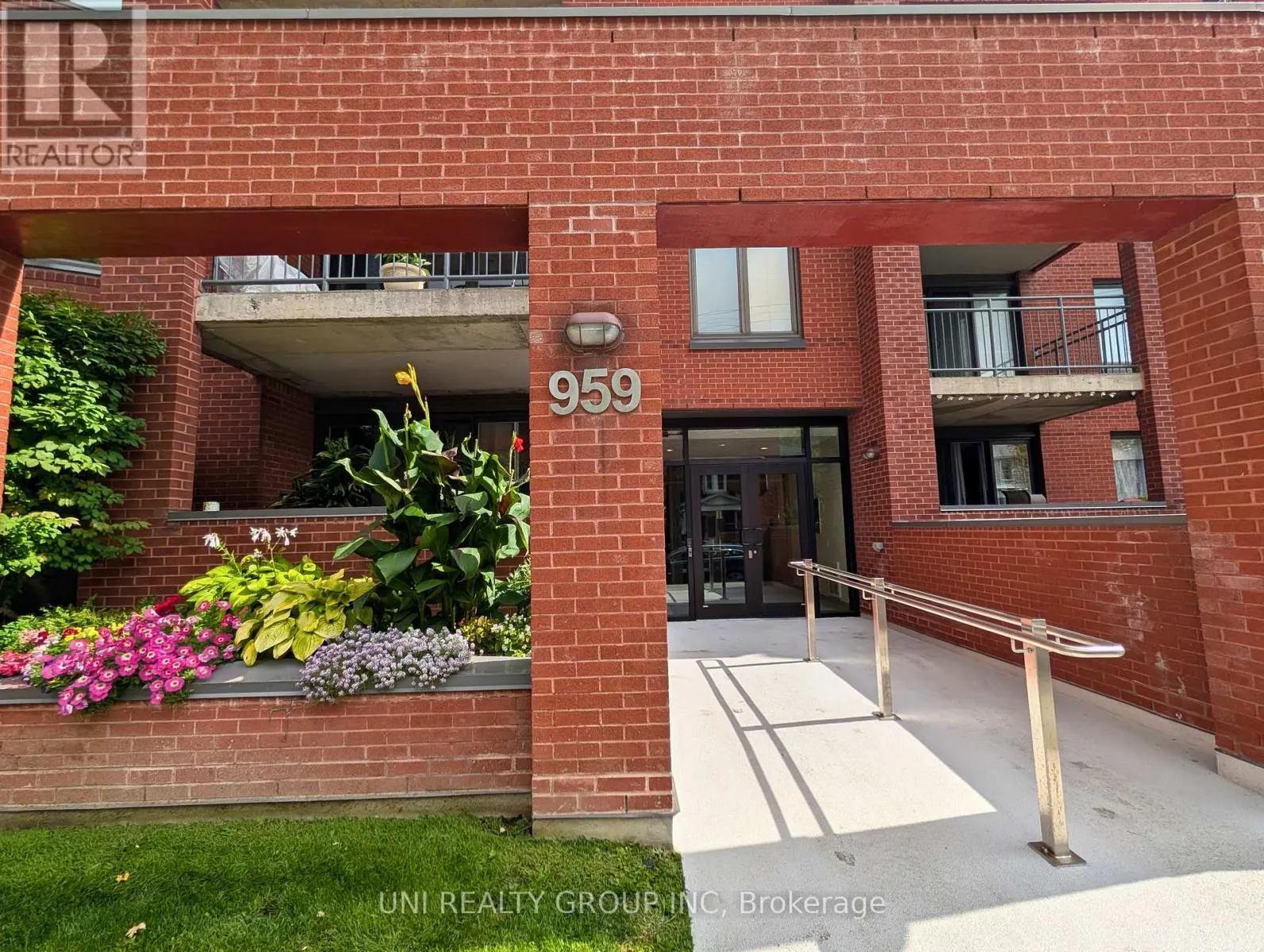 109 - 959 NORTH RIVER ROAD