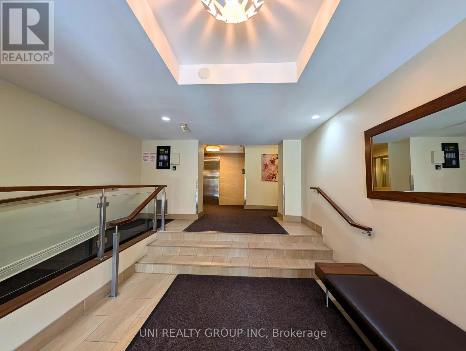 109 - 959 NORTH RIVER ROAD