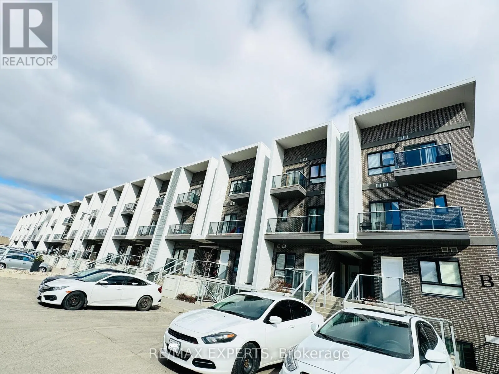 33A - 1430 HIGHLAND ROAD