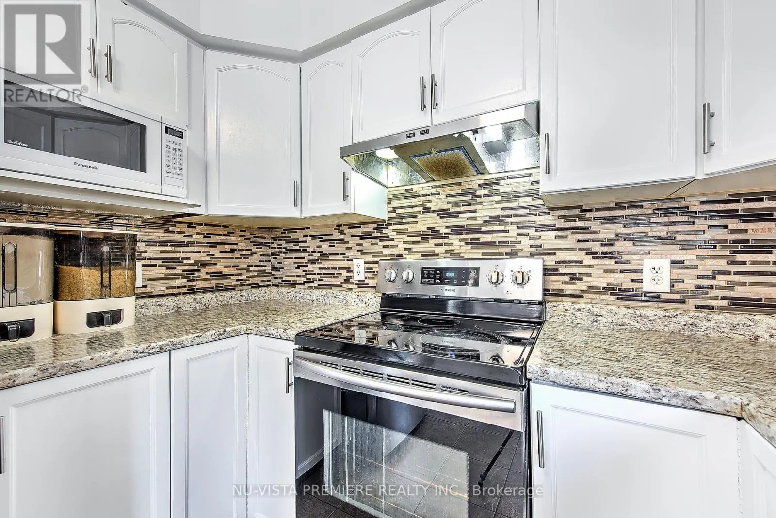 1046 CROSSCREEK CRESCENT