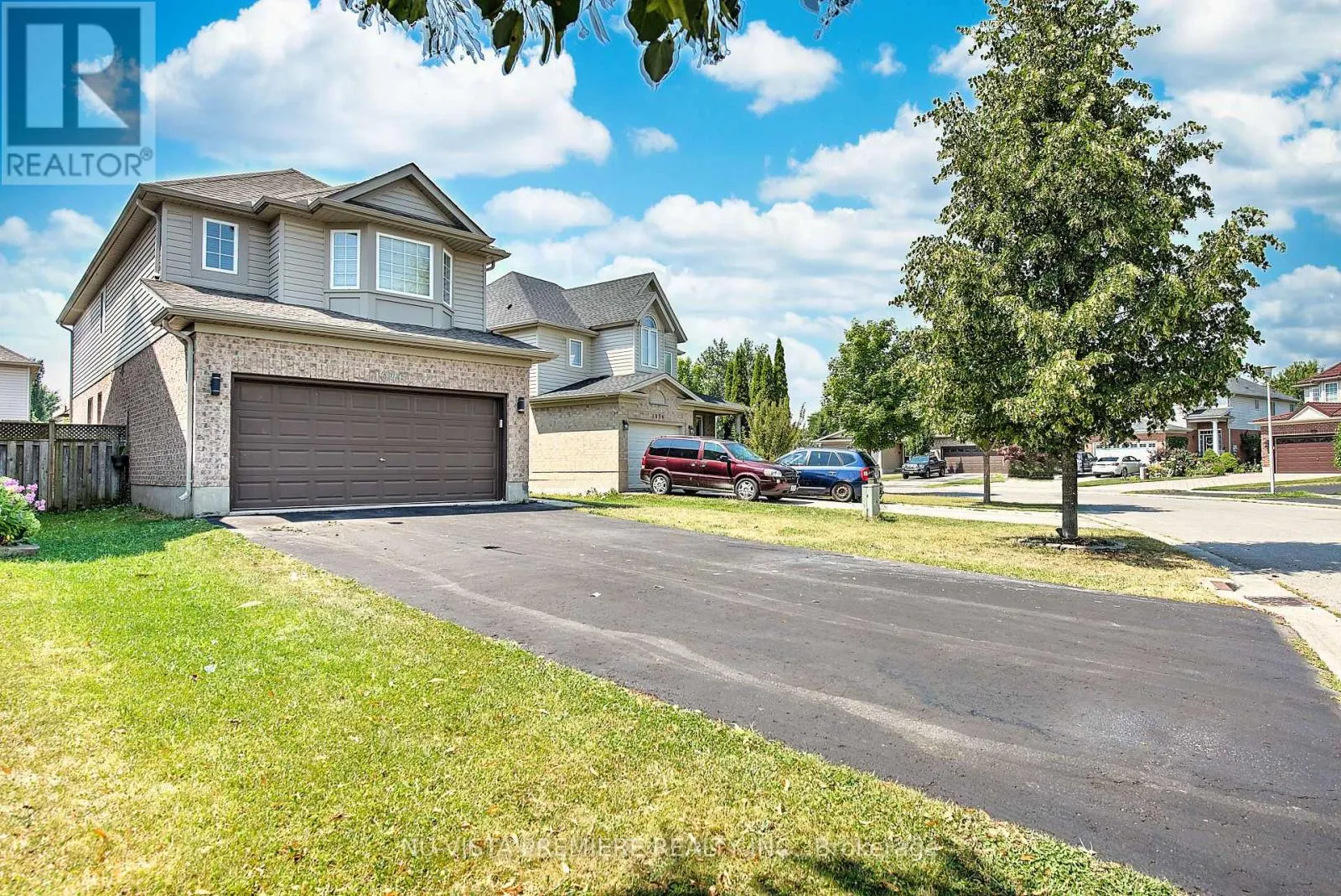 1046 CROSSCREEK CRESCENT