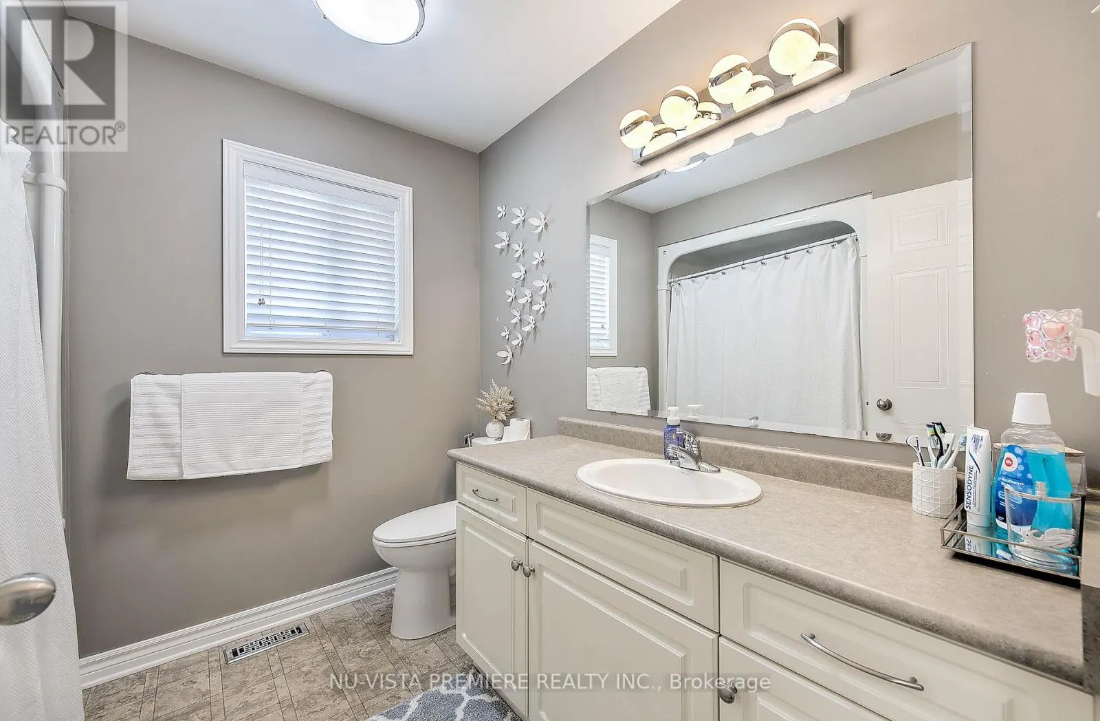 1046 CROSSCREEK CRESCENT