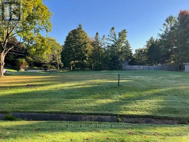 6 BLACKBURN CRESCENT