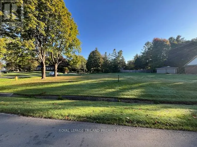 6 BLACKBURN CRESCENT