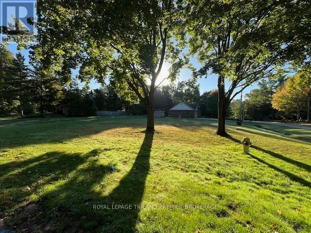 6 BLACKBURN CRESCENT