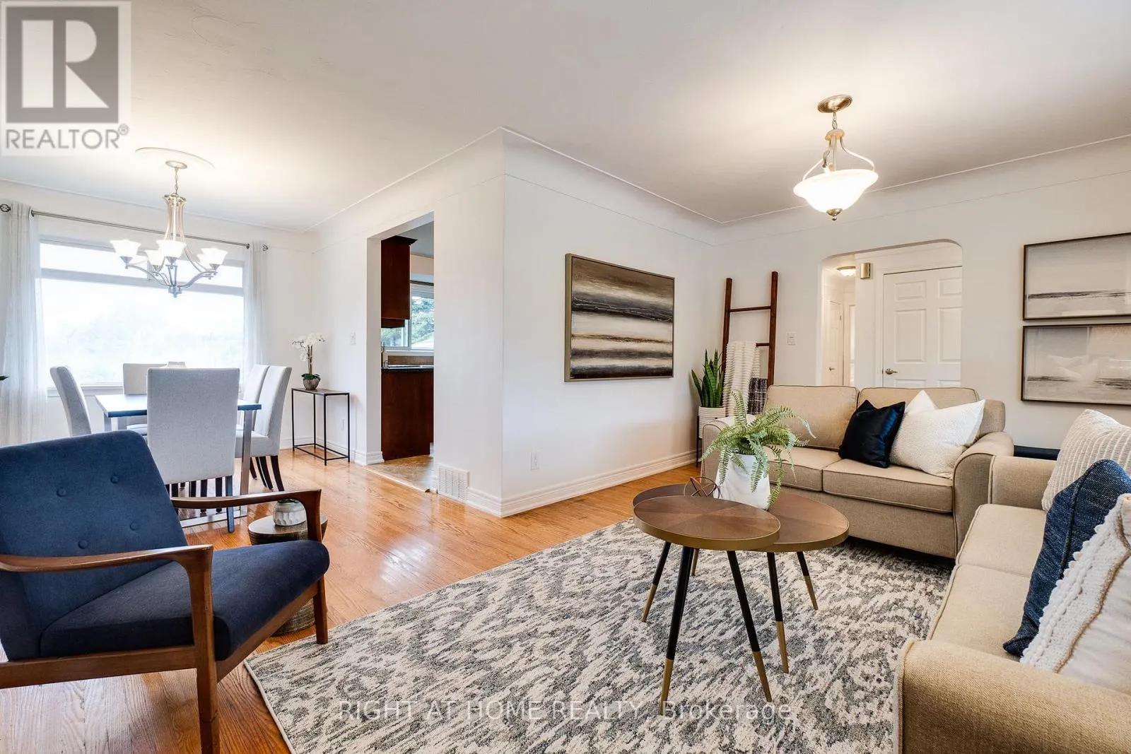 435 PARKSIDE DRIVE
