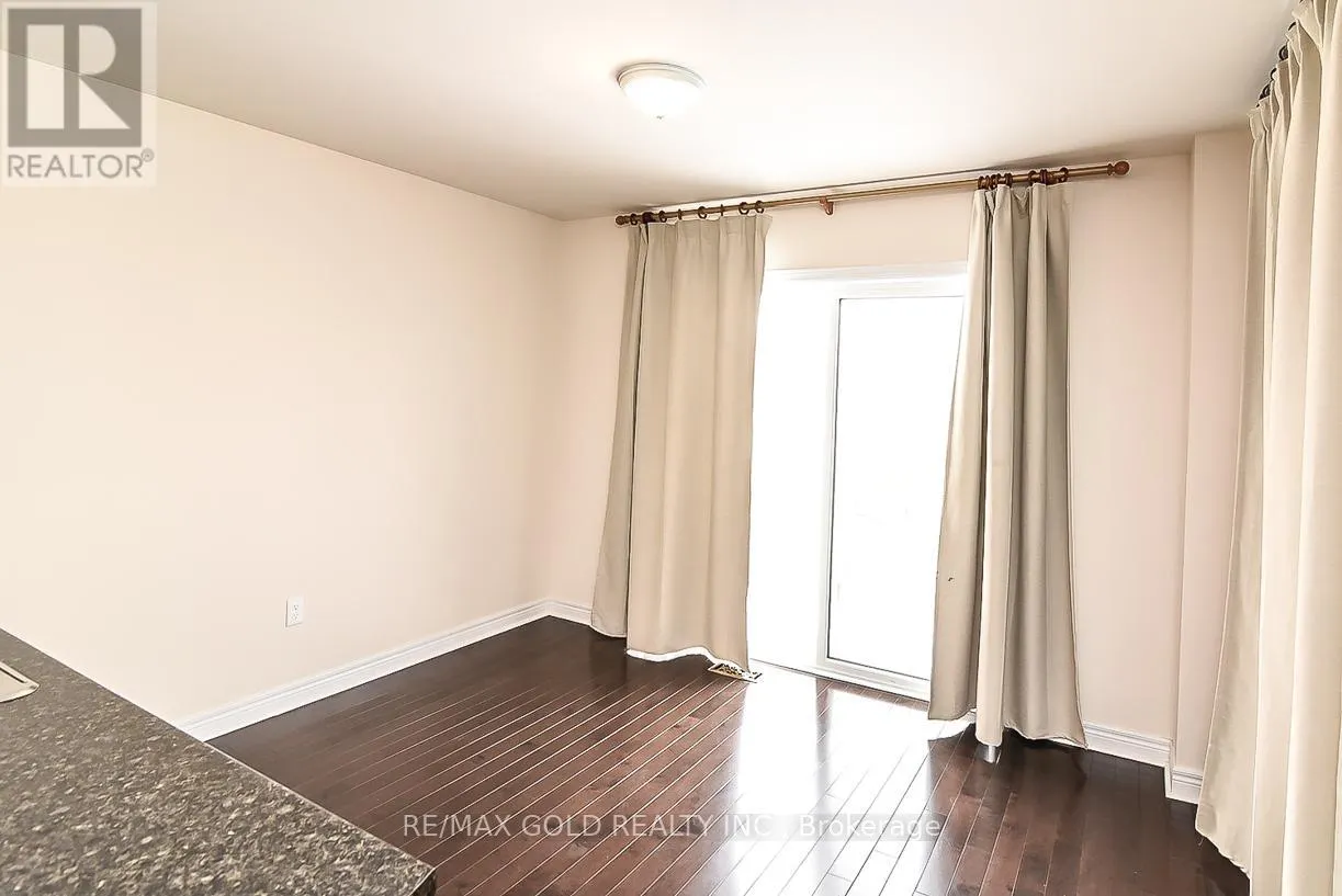 6 KEITH CRESCENT