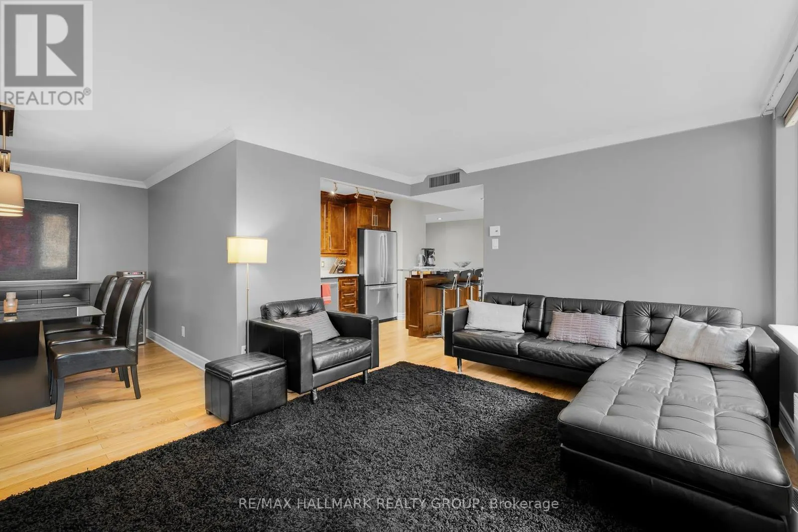402 - 470 LAURIER AVENUE W