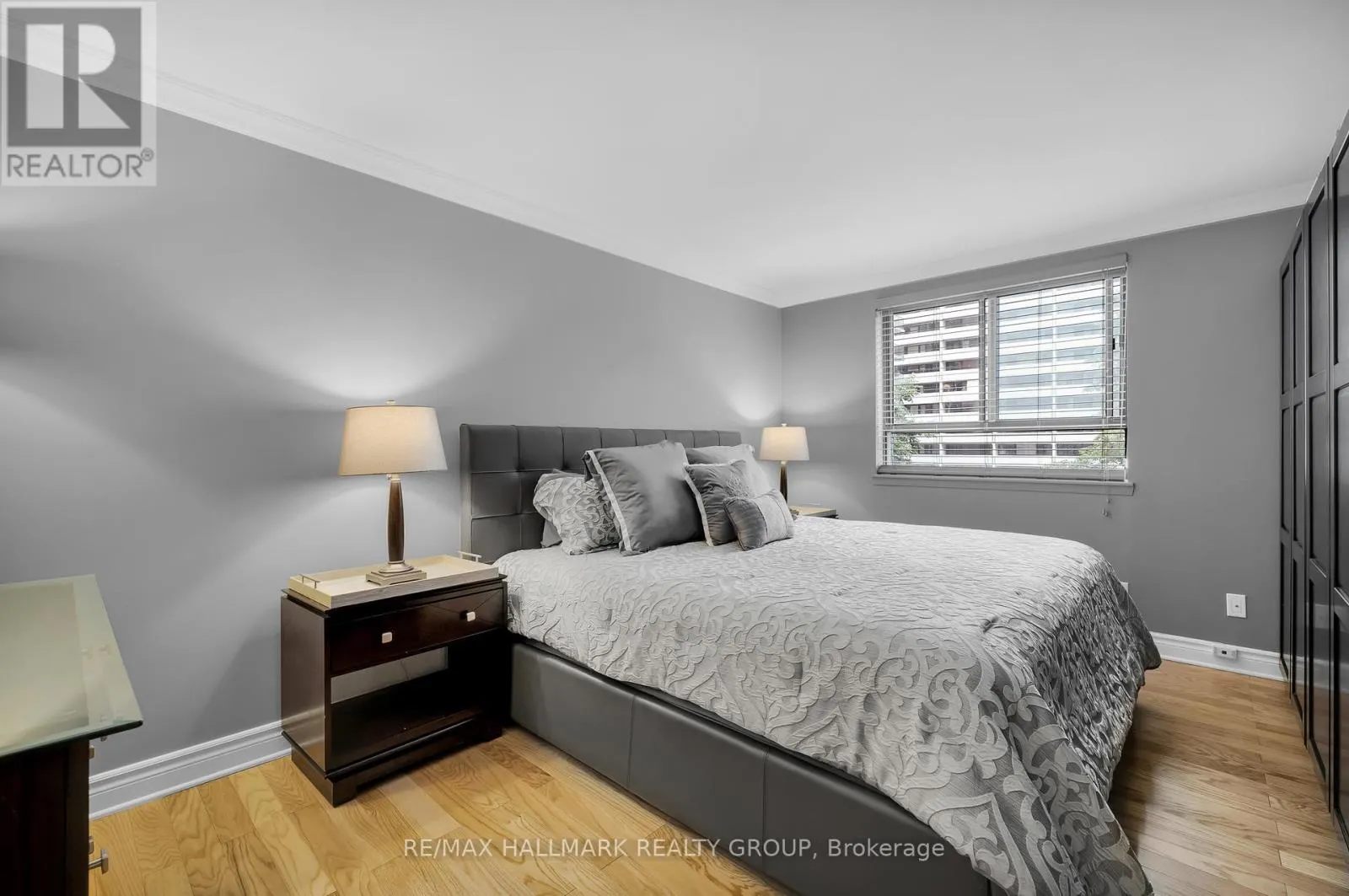 402 - 470 LAURIER AVENUE W