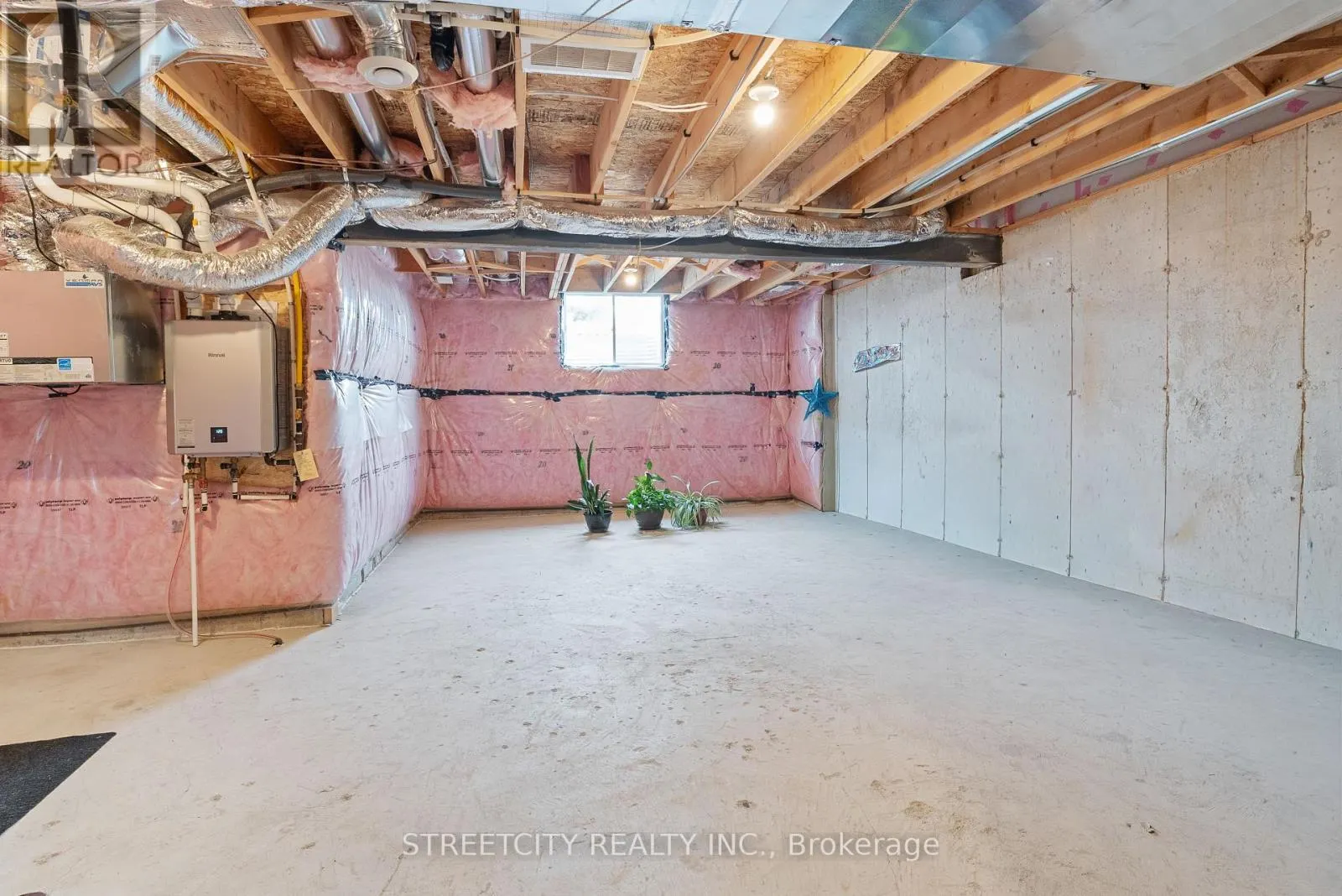 307 KENNINGTON WAY