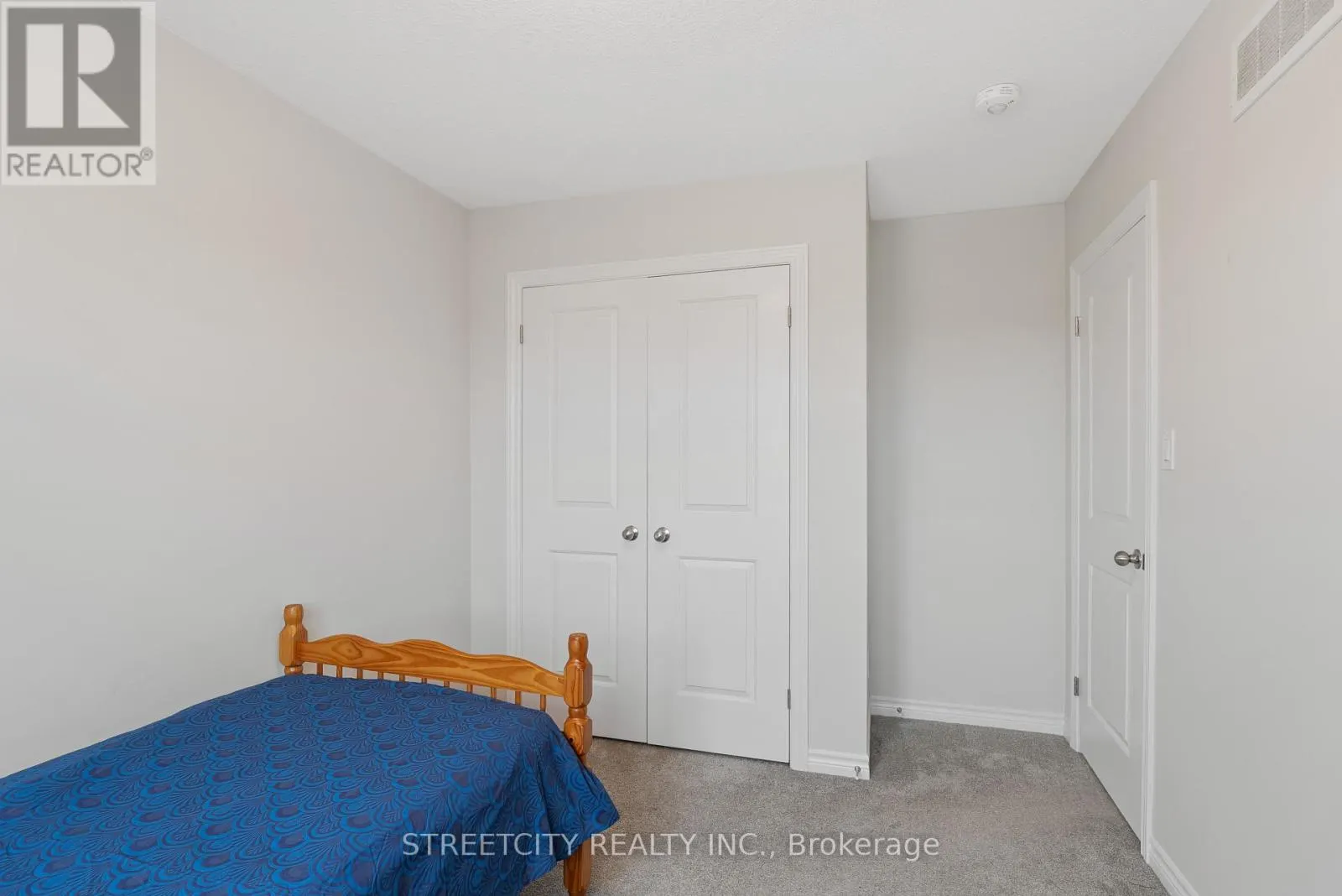 307 KENNINGTON WAY