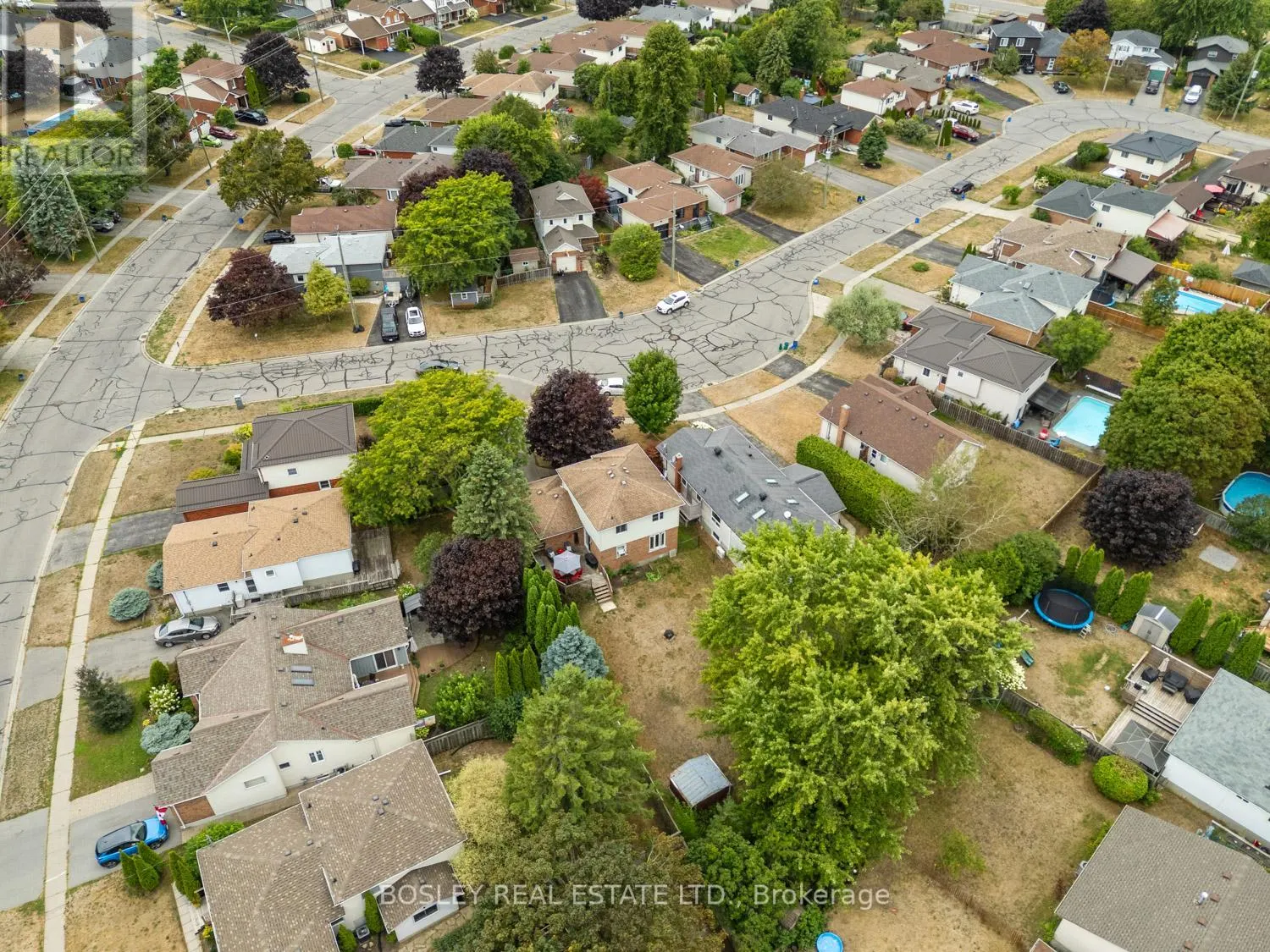 687 MACKECHNIE CRESCENT