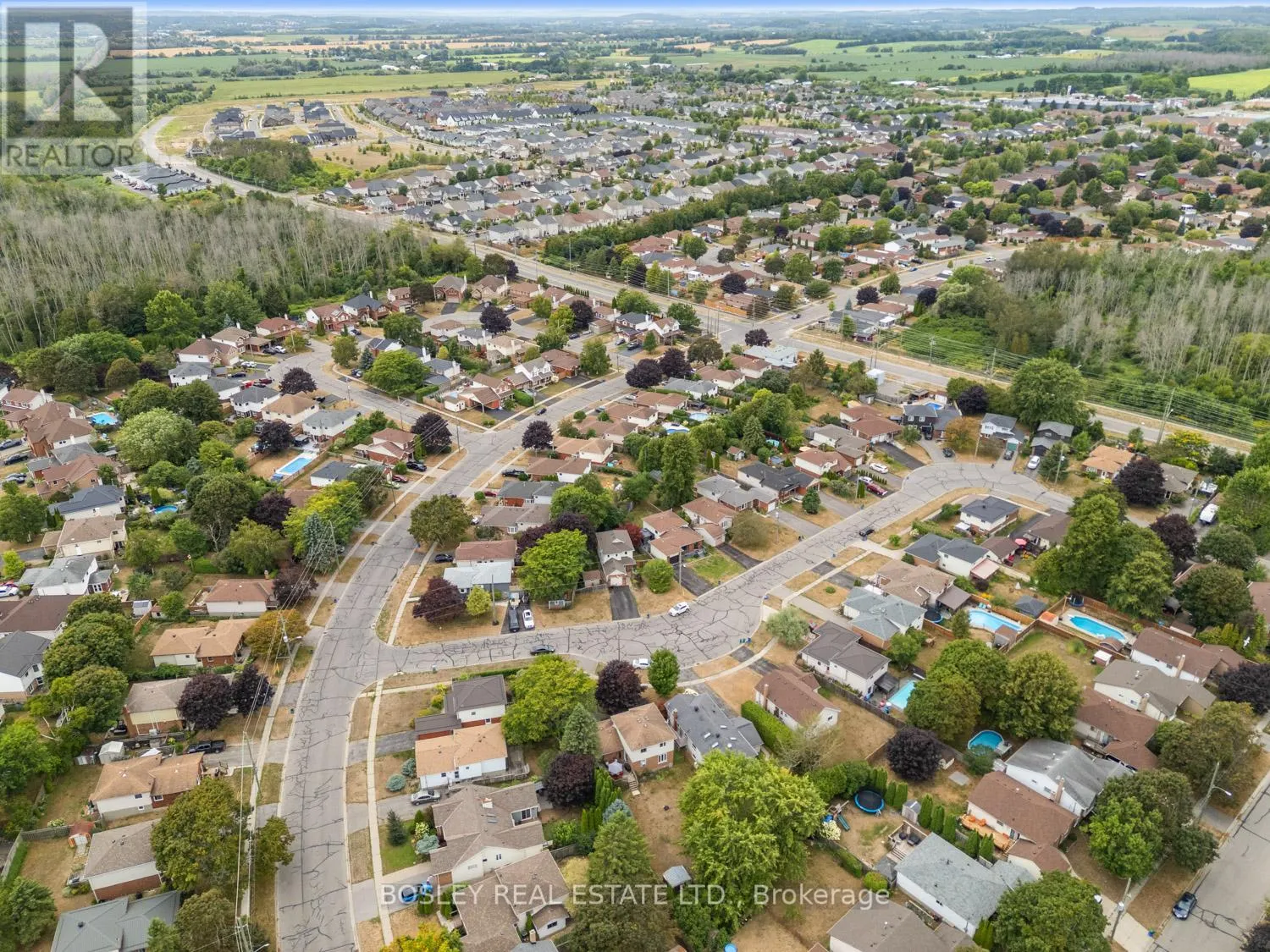 687 MACKECHNIE CRESCENT