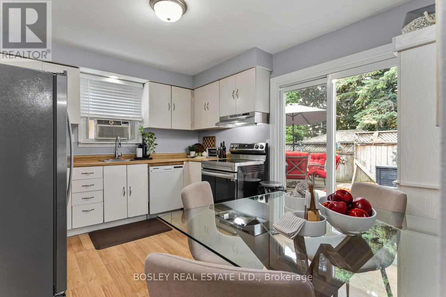 687 MACKECHNIE CRESCENT