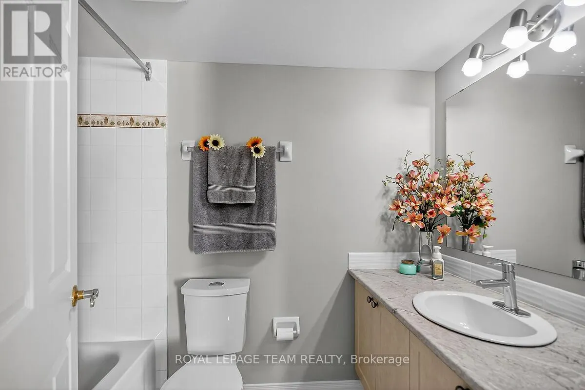 8F - 310 CENTRAL PARK DRIVE