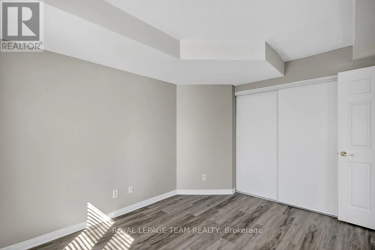 8F - 310 CENTRAL PARK DRIVE