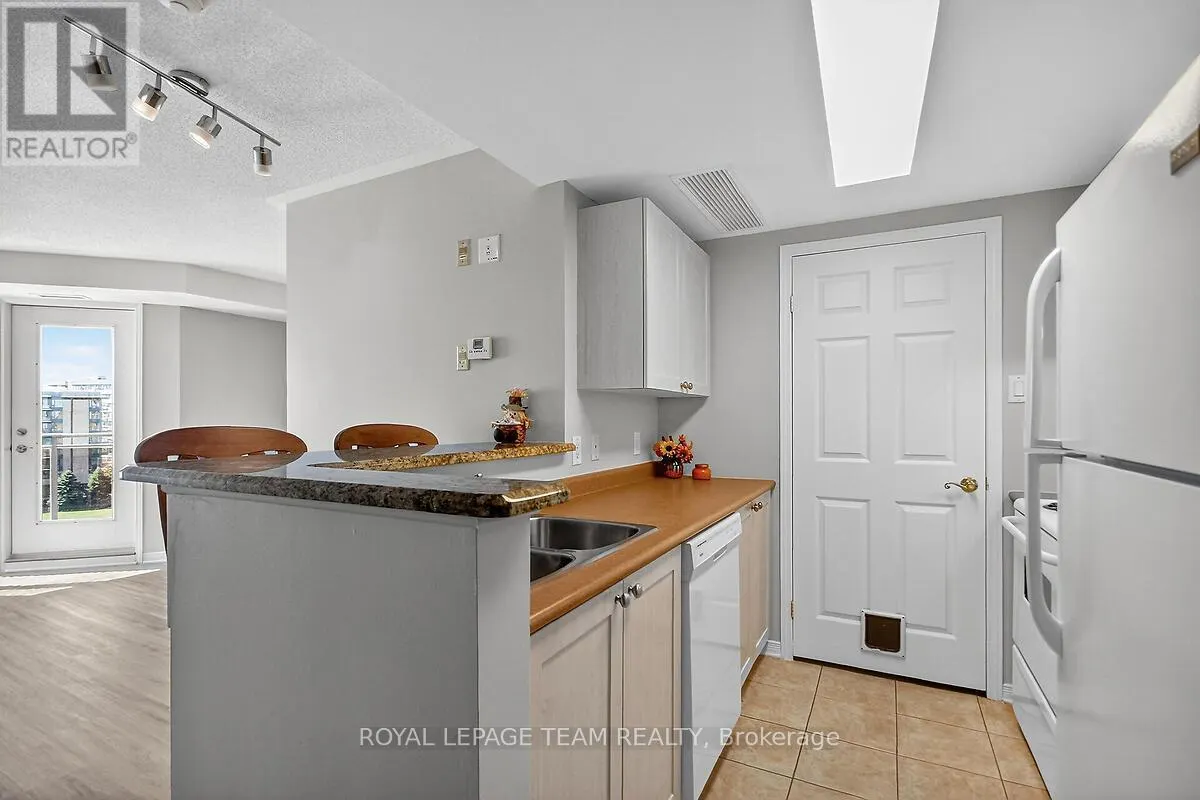 8F - 310 CENTRAL PARK DRIVE