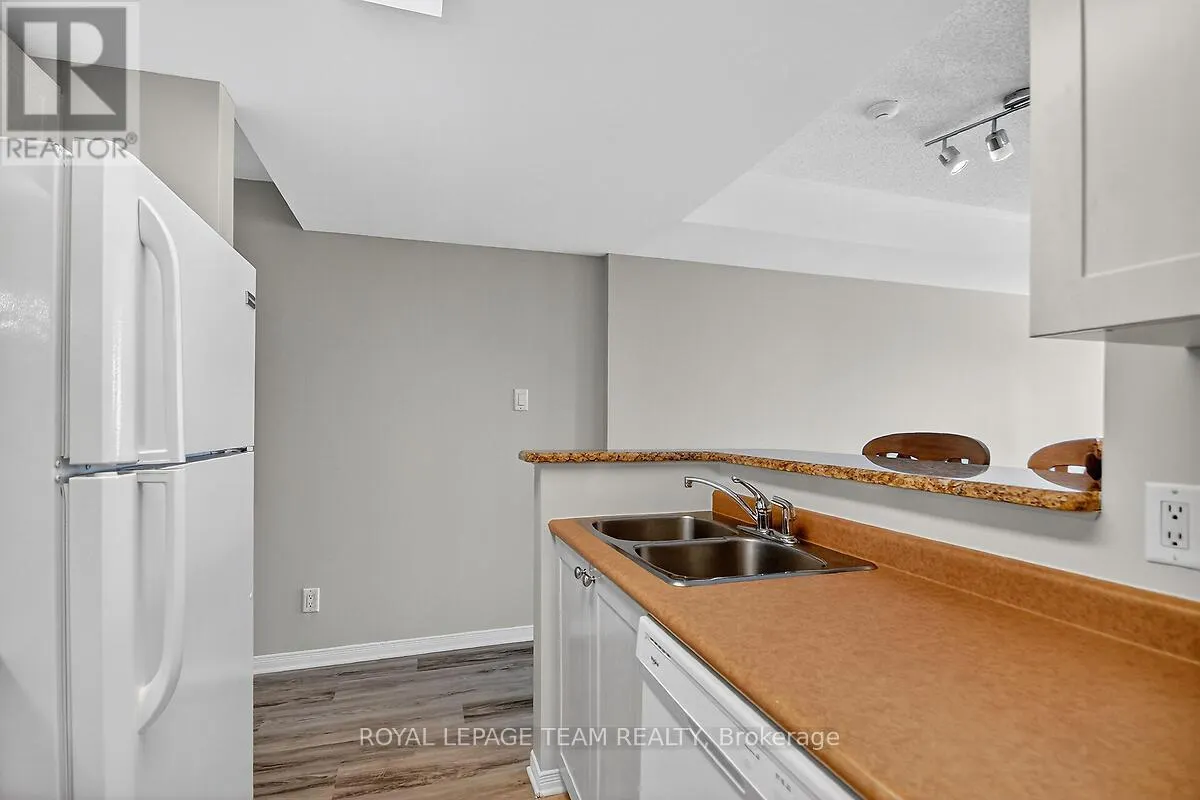 8F - 310 CENTRAL PARK DRIVE