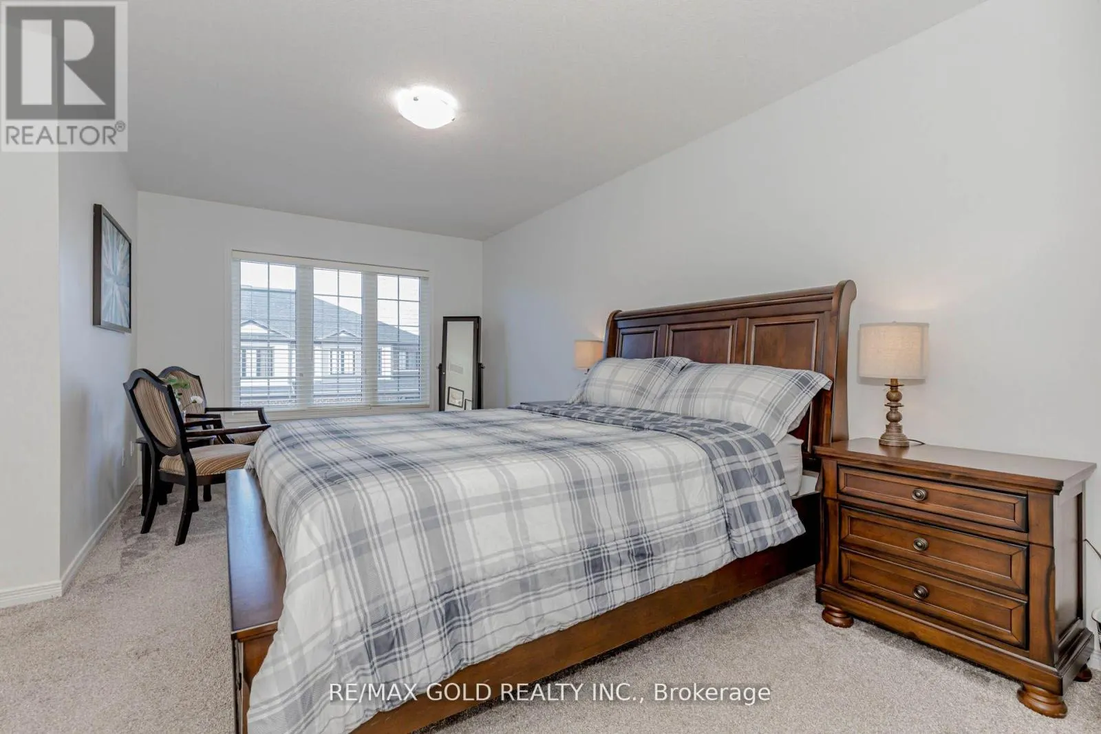 208 WOODMEADOW COURT