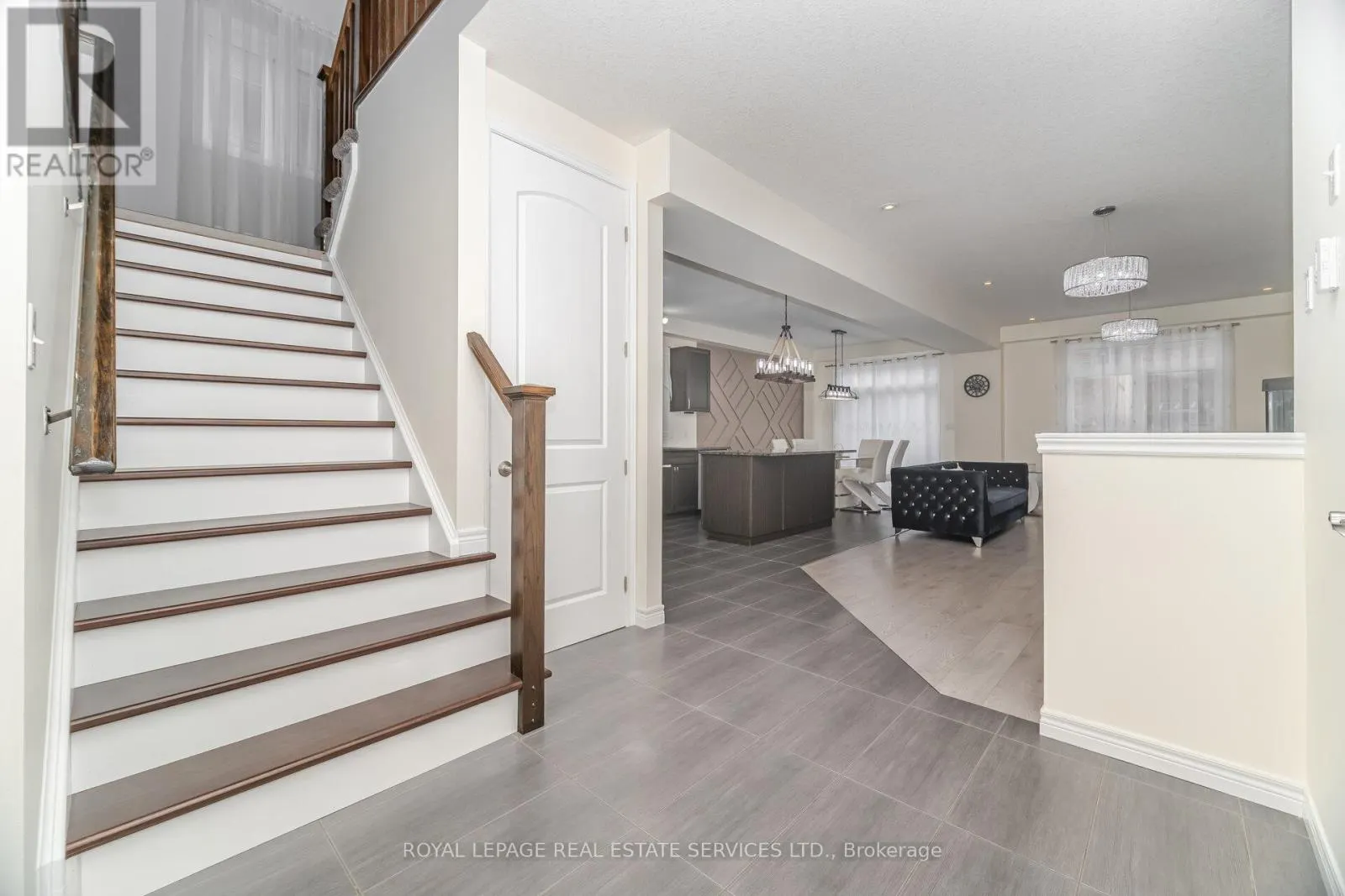 80 SPARROW AVENUE