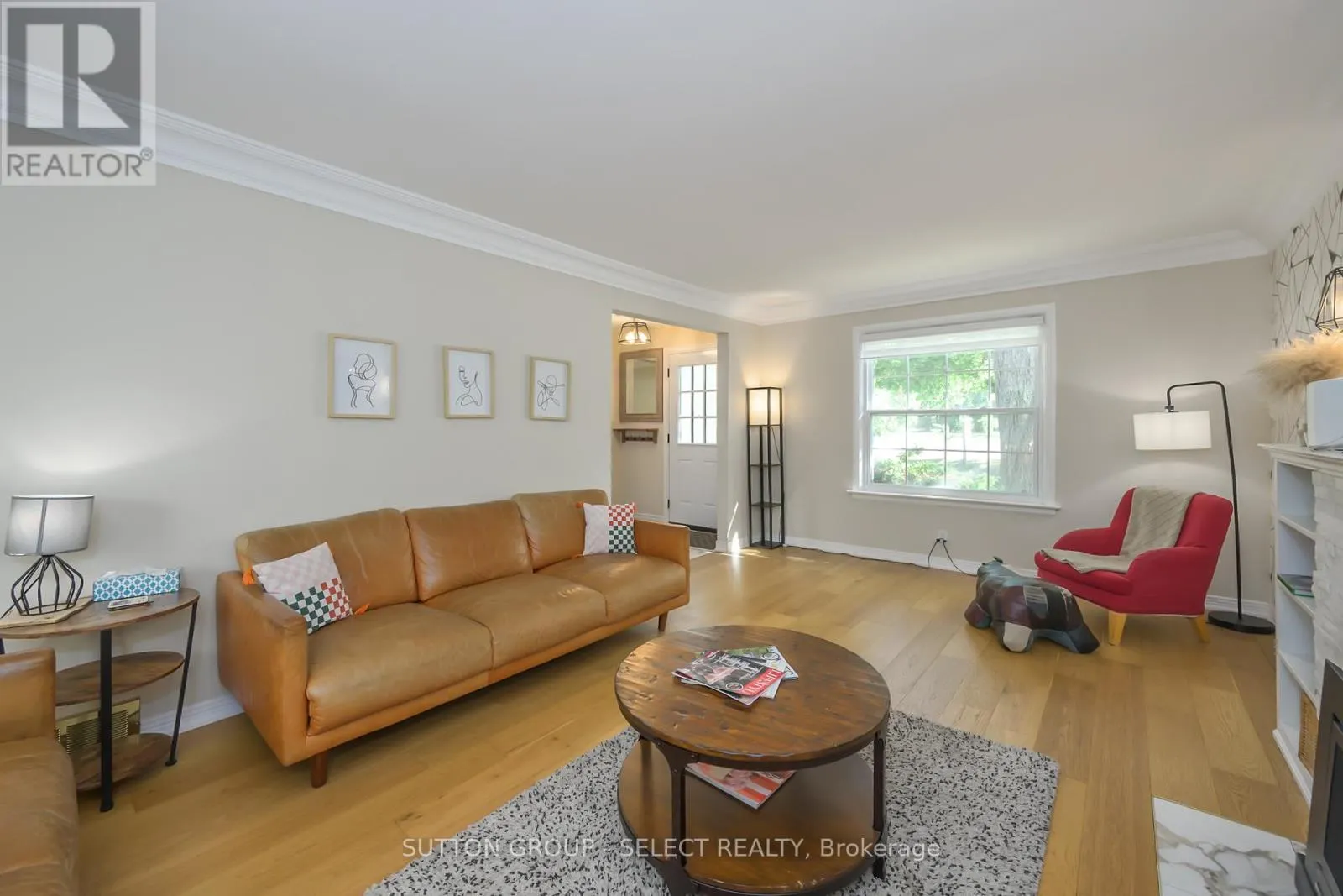 469 RIVERSIDE DRIVE
