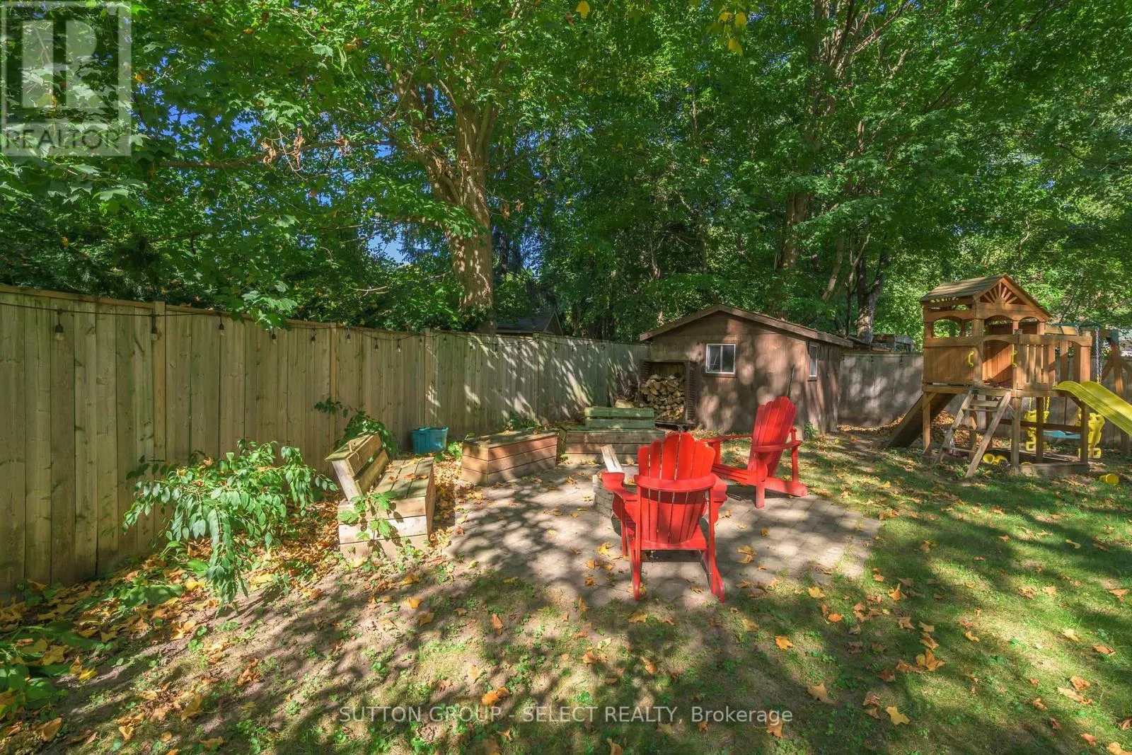 469 RIVERSIDE DRIVE