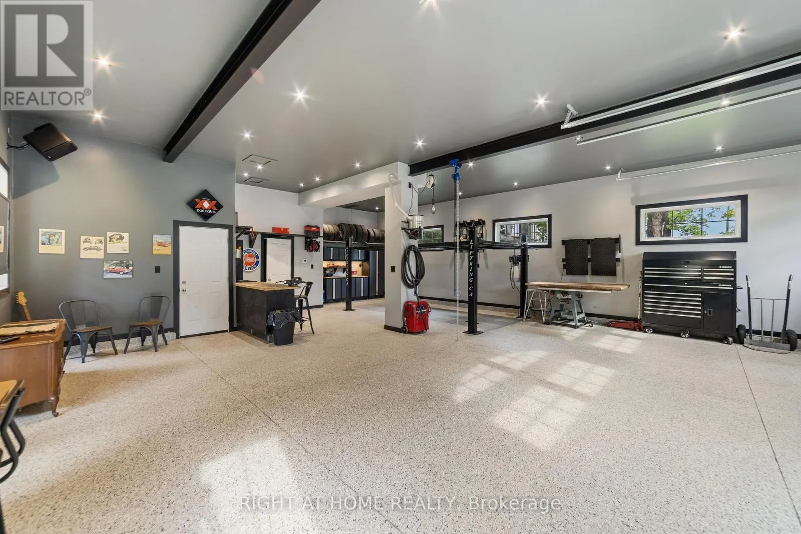 515 HAMILTON DRIVE