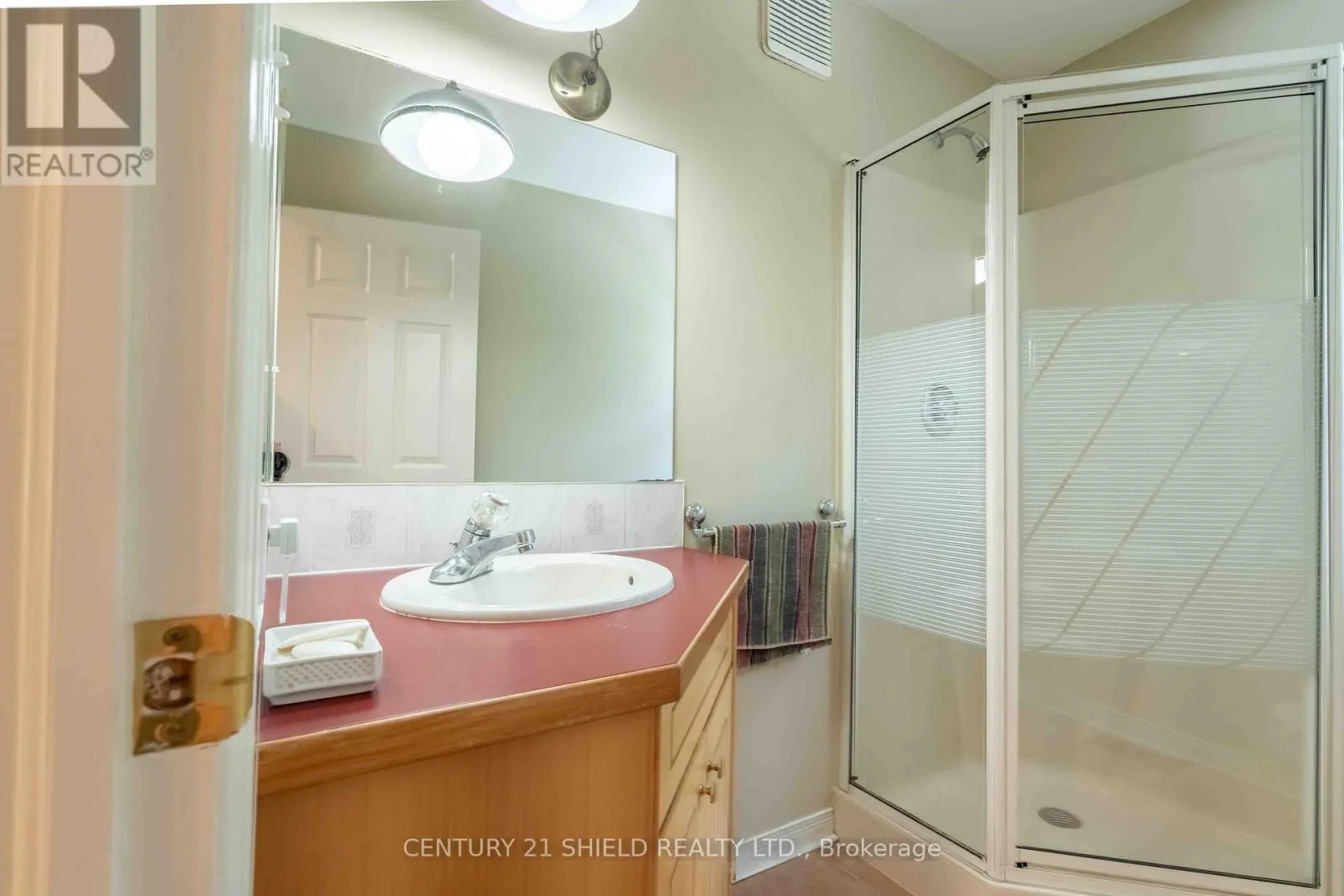 315 ELEVENTH STREET E